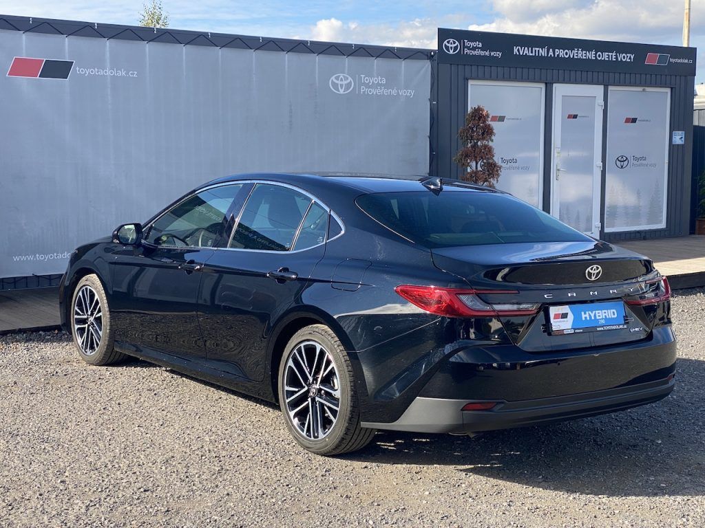 Toyota Camry, 2.5HEV, ČR, Executive JBL - fotka 5