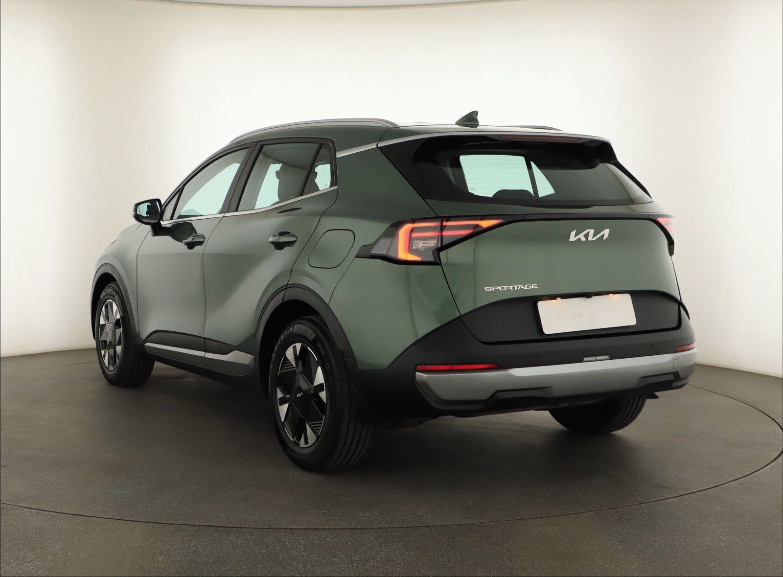 Kia Sportage, 1.6 T-GDI, Záruka, Automat - fotka 4
