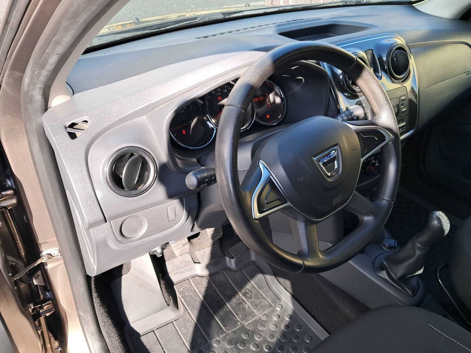 Dacia Logan, 1.0 SCe, Serv.kniha - fotka 3
