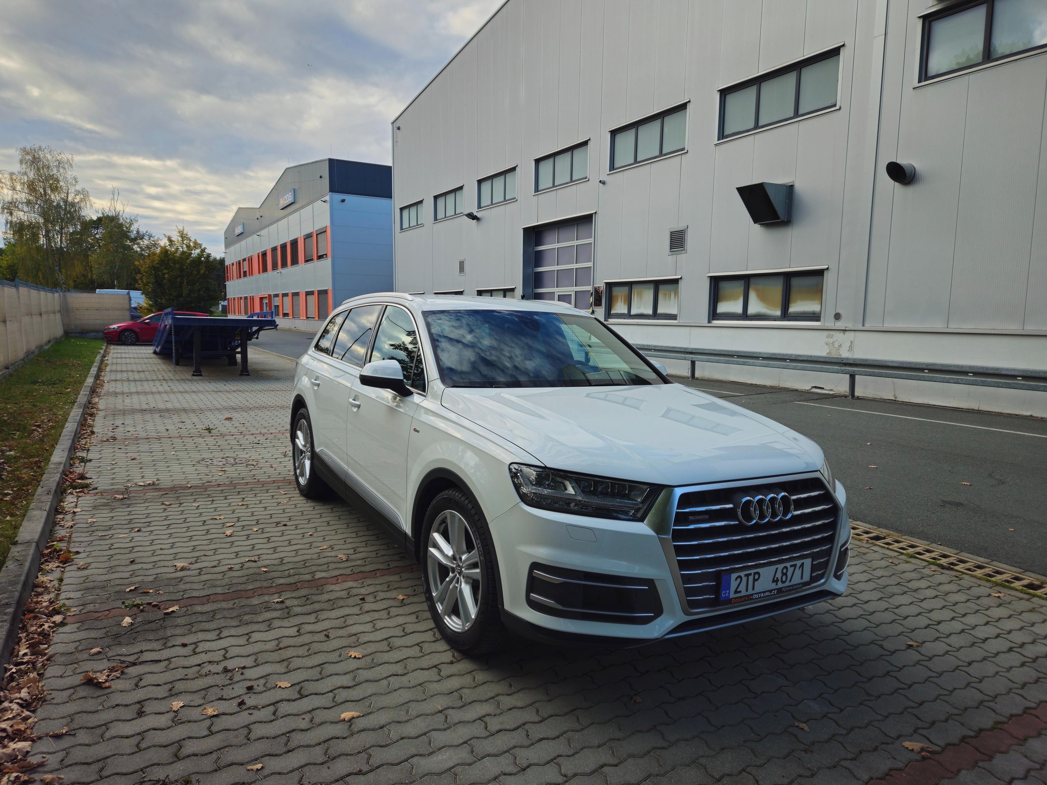 Audi Q7, 3.0 TDI S-Line - fotka 3