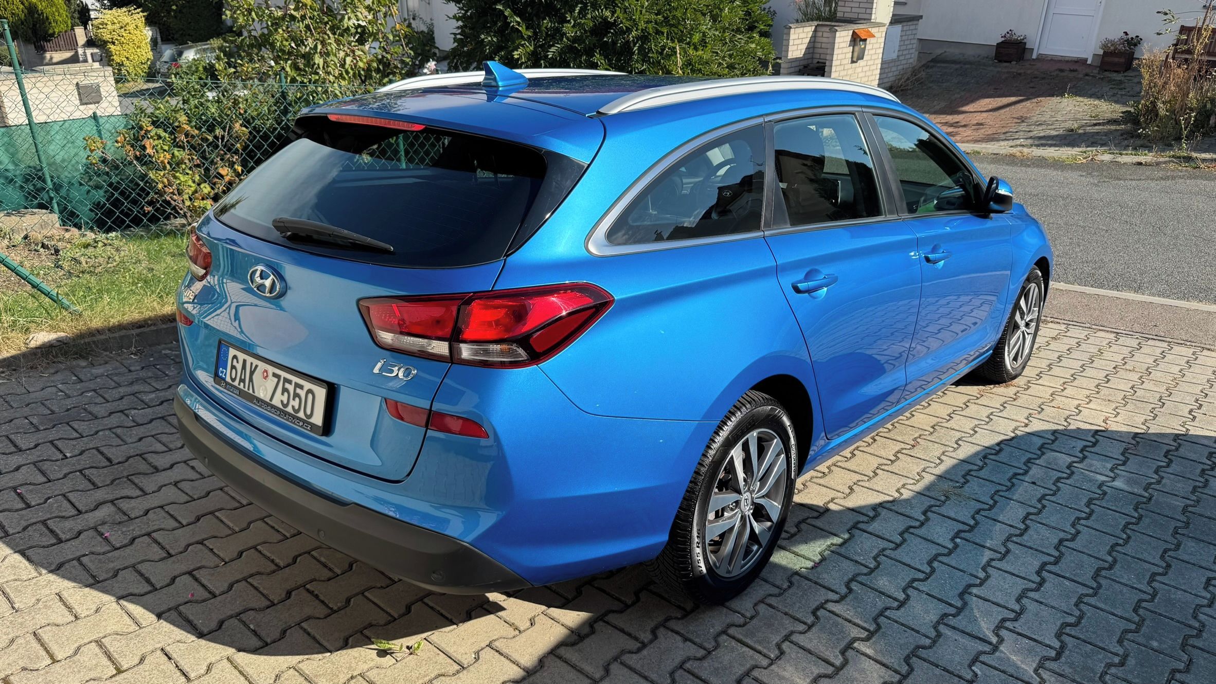 Hyundai i30, Hyundai i30 1.4 T-GDI 103kW - fotka 3