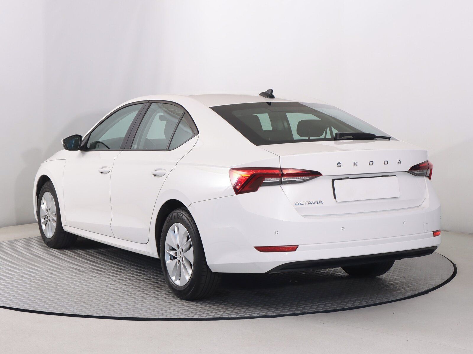 Škoda Octavia, 1.5 TSI, Ambition, Automat - fotka 4