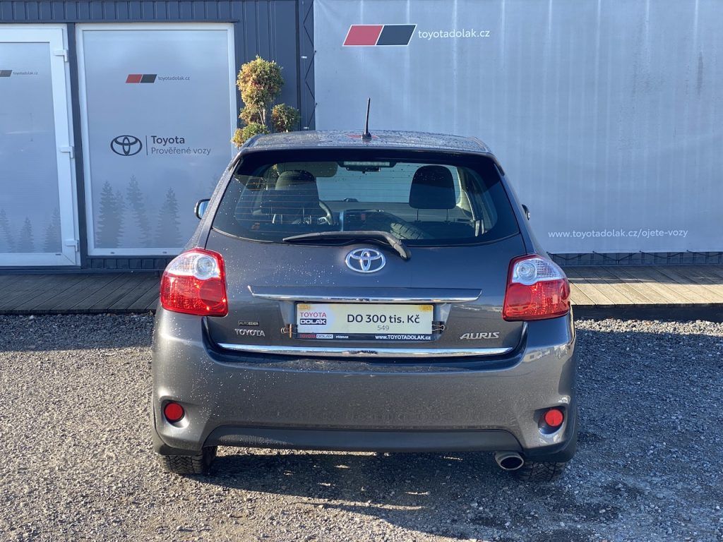 Toyota Auris, 1.6i, ČR, Luna, 2x kola - fotka 6