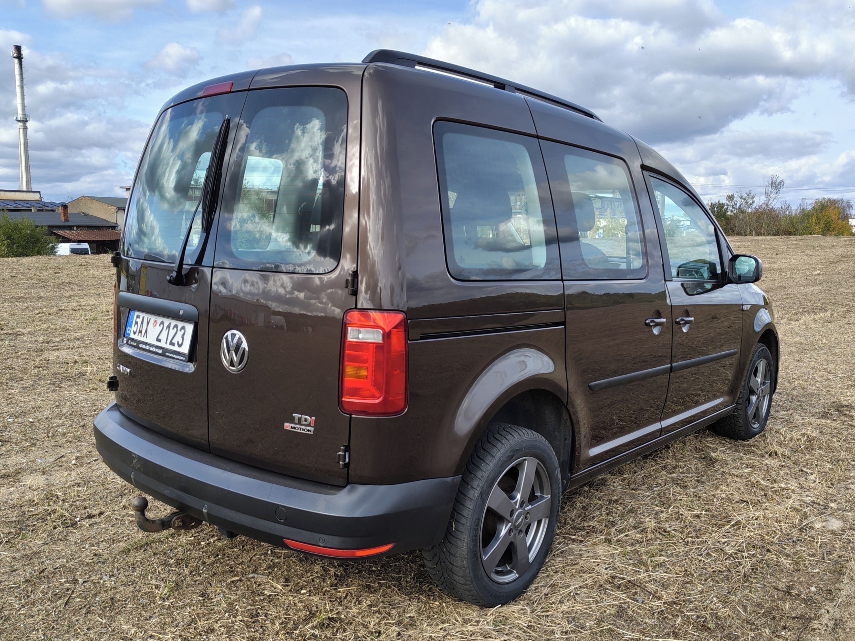 Volkswagen Caddy, 2.0TDI 90 kW 4x4 1.majitel - fotka 5