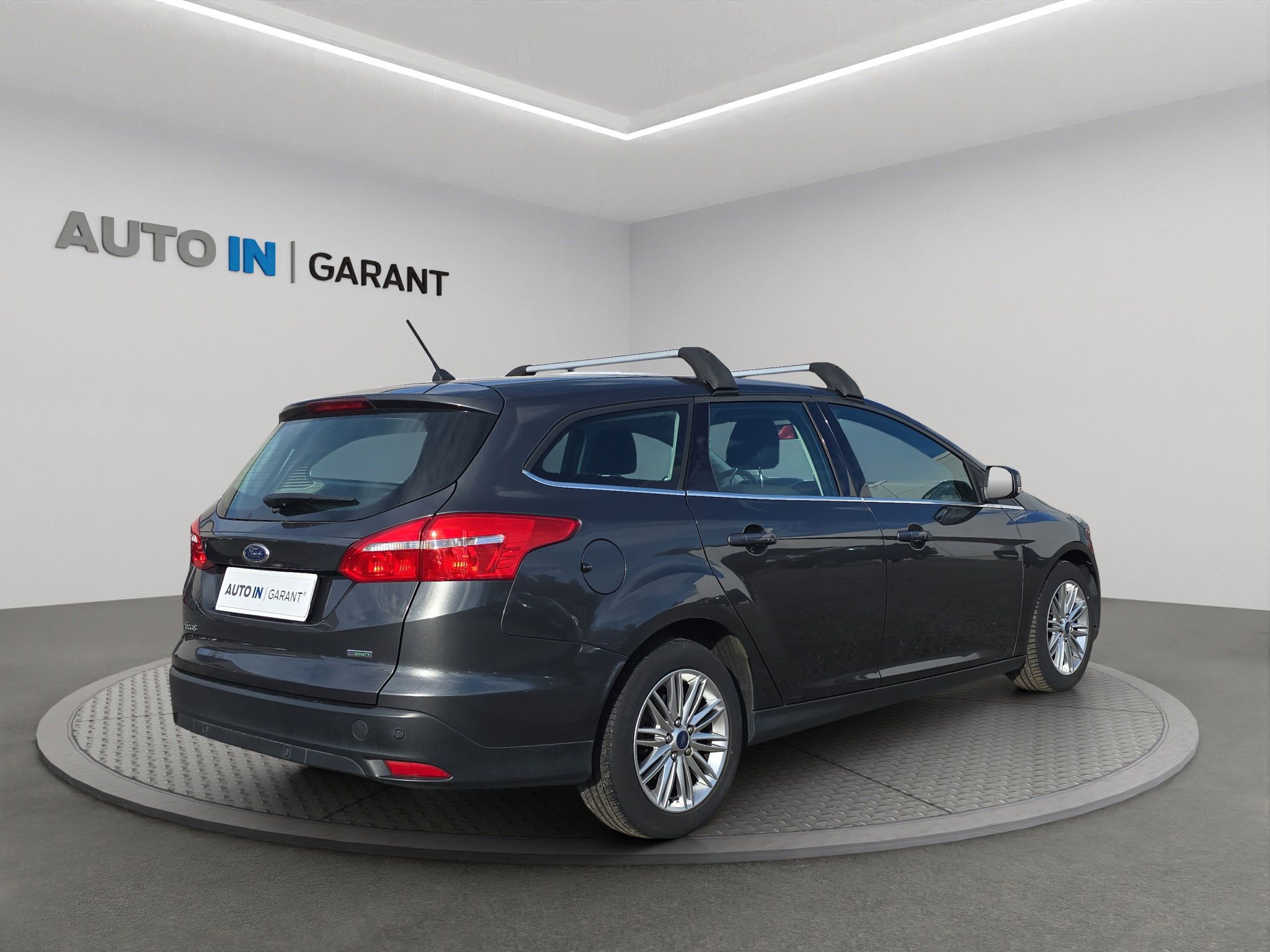 Ford Focus, 1.0 EcoBoost 92kW, Serv. - fotka 5