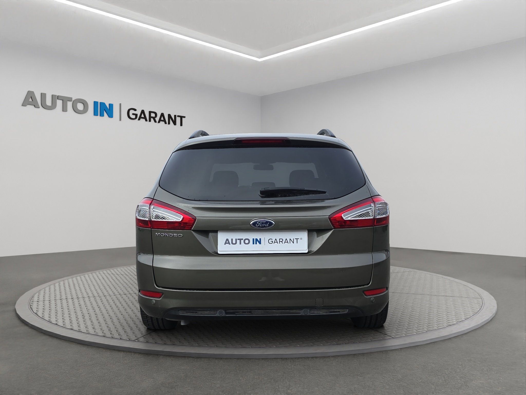 Ford Mondeo, 1.6 EcoBoost 118kW, Serv. - fotka 6