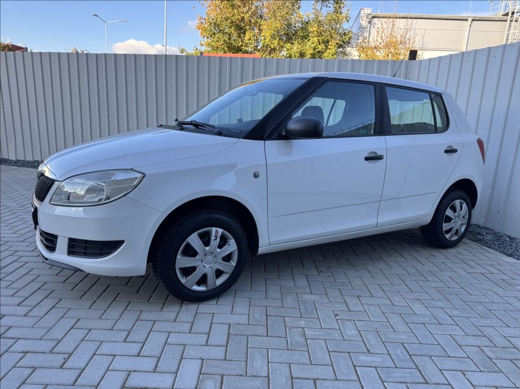 Škoda Fabia, 1,4 i 16V 63kW DPH 1.maj ČR - fotka 3