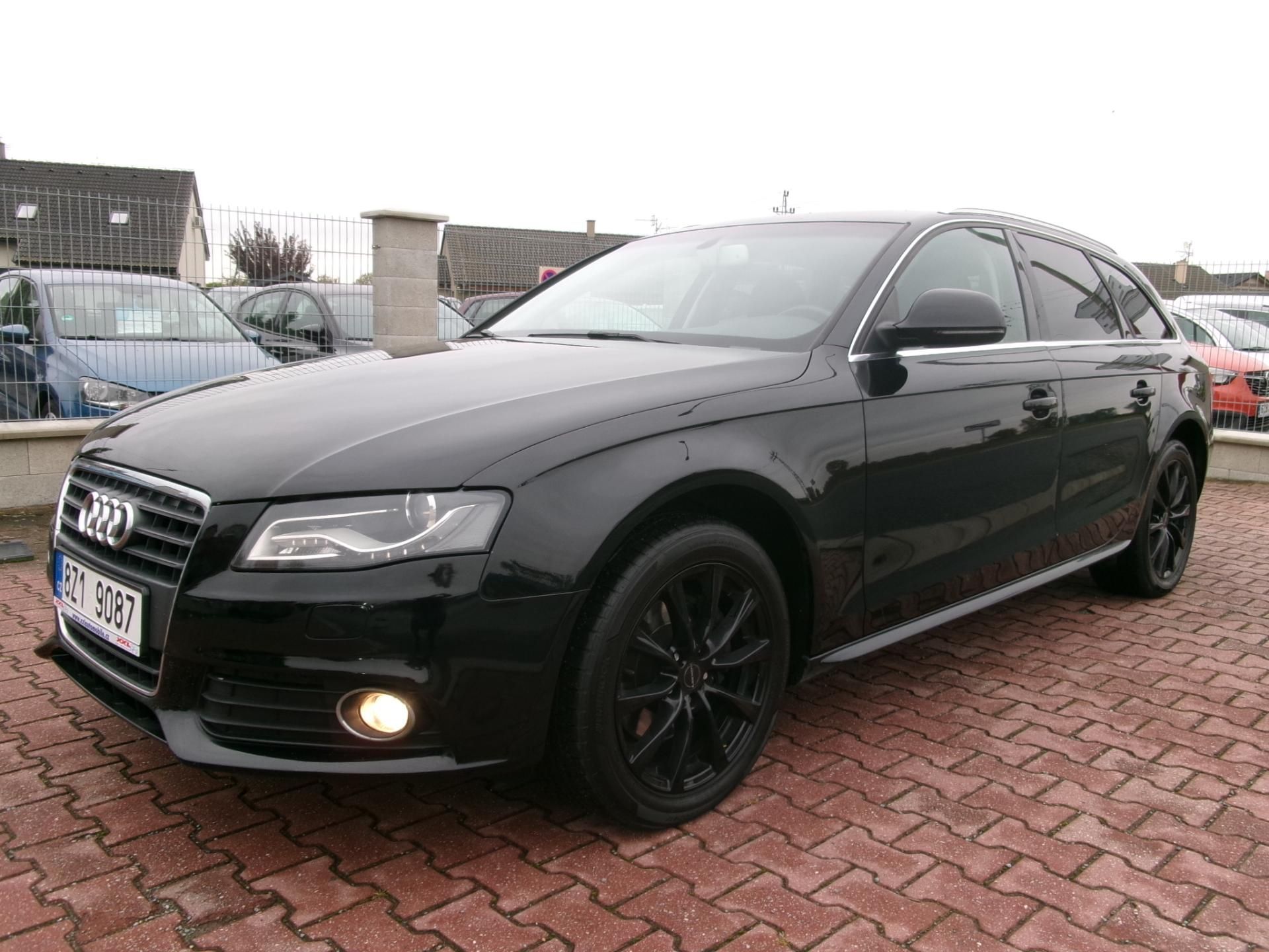 Audi A4, 2,0TDI AC TEMP VÝHŘEV ALU - fotka 3