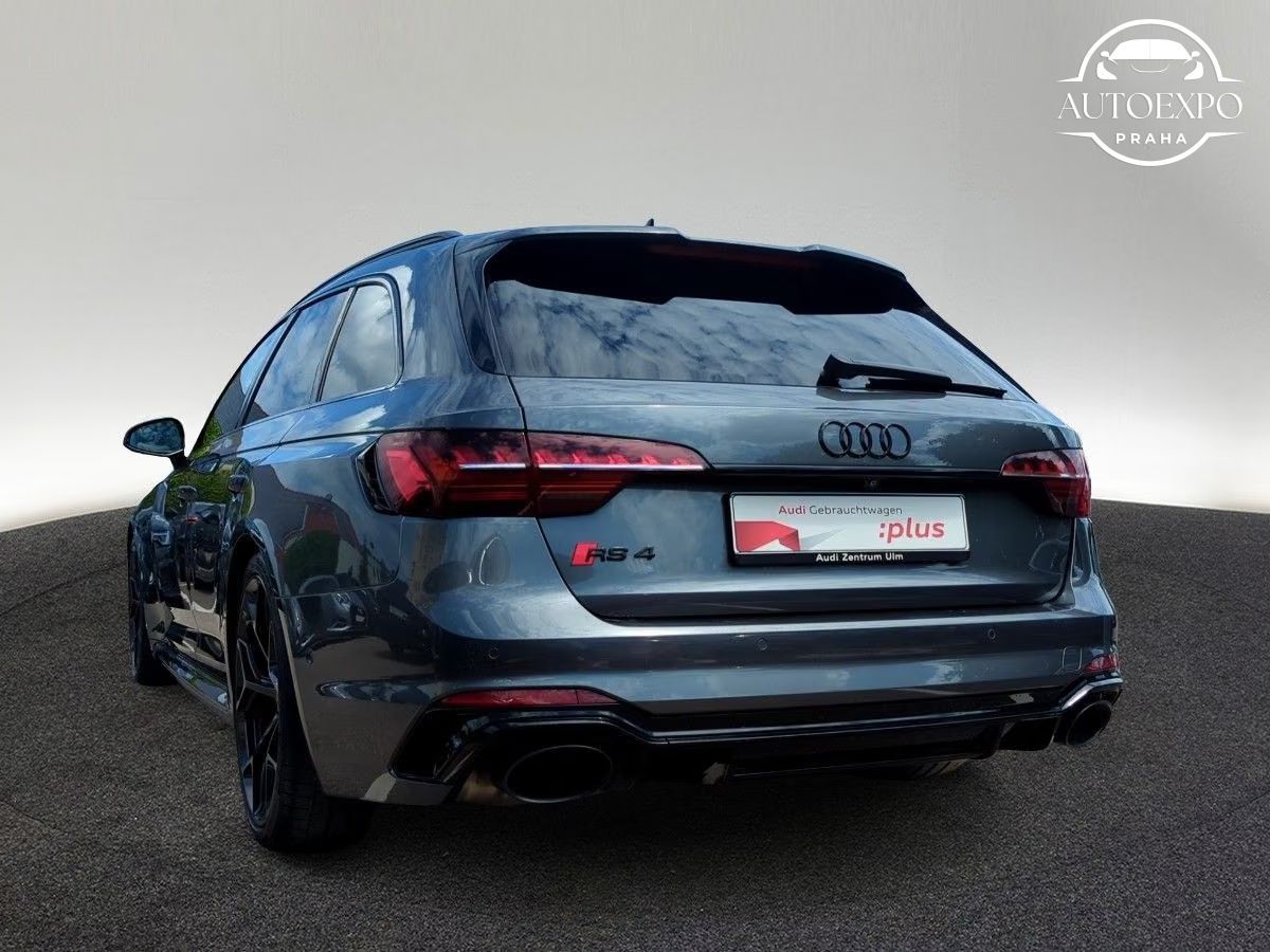 Audi RS4, competition* - fotka 3