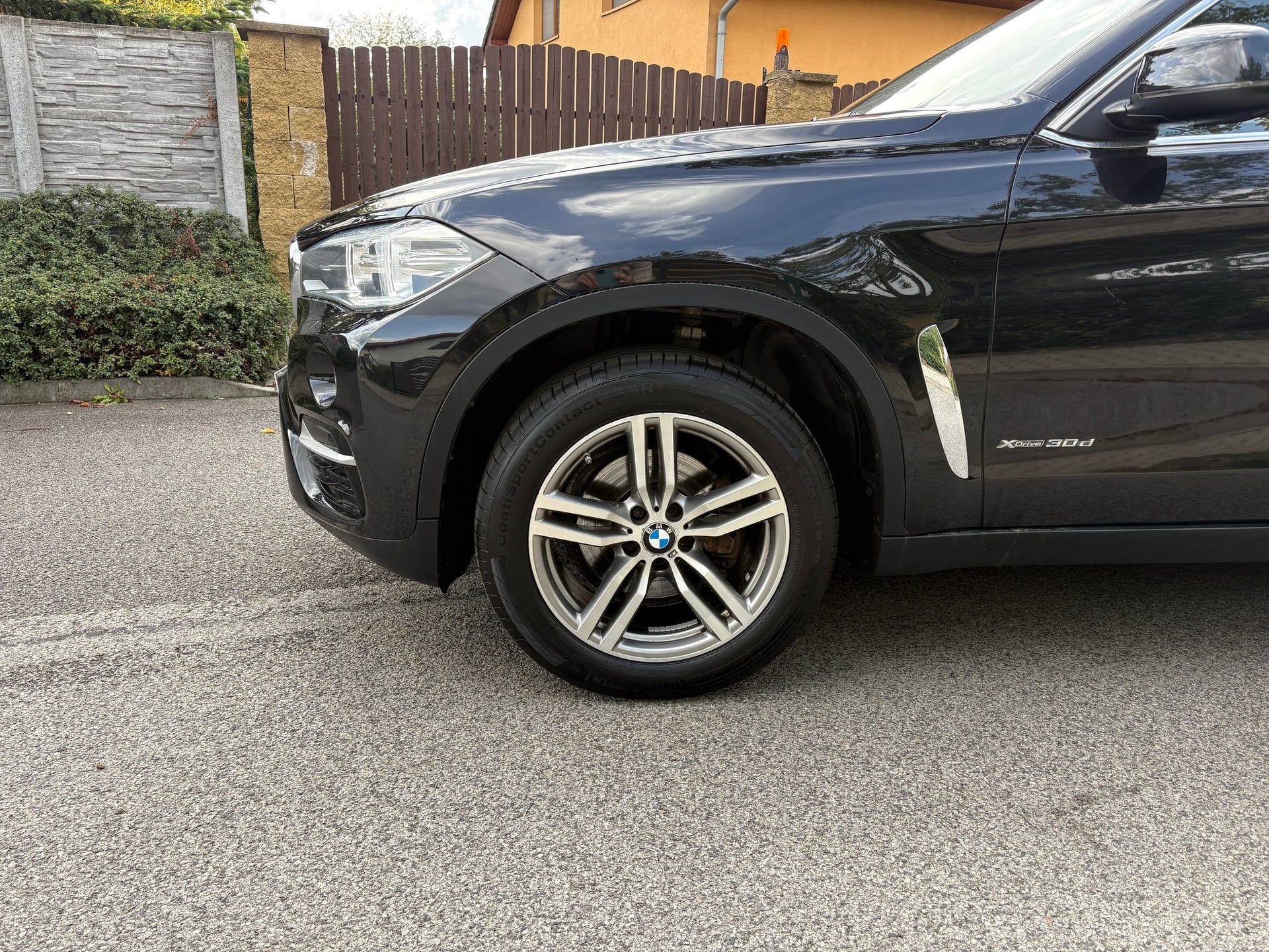 BMW X6, 30d/xDrive/servis/ČR - fotka 3