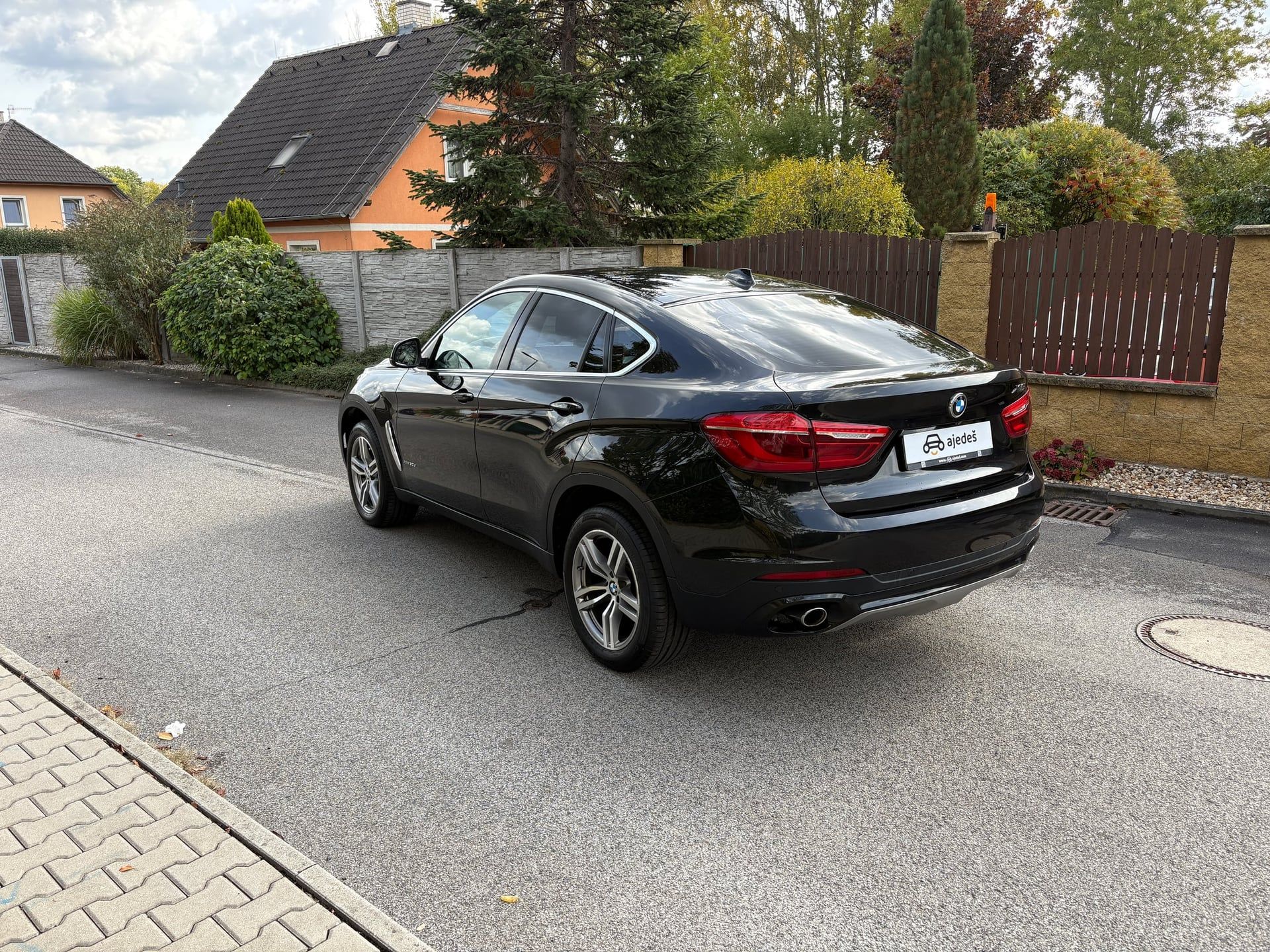 BMW X6, 30d/xDrive/servis/ČR - fotka 6