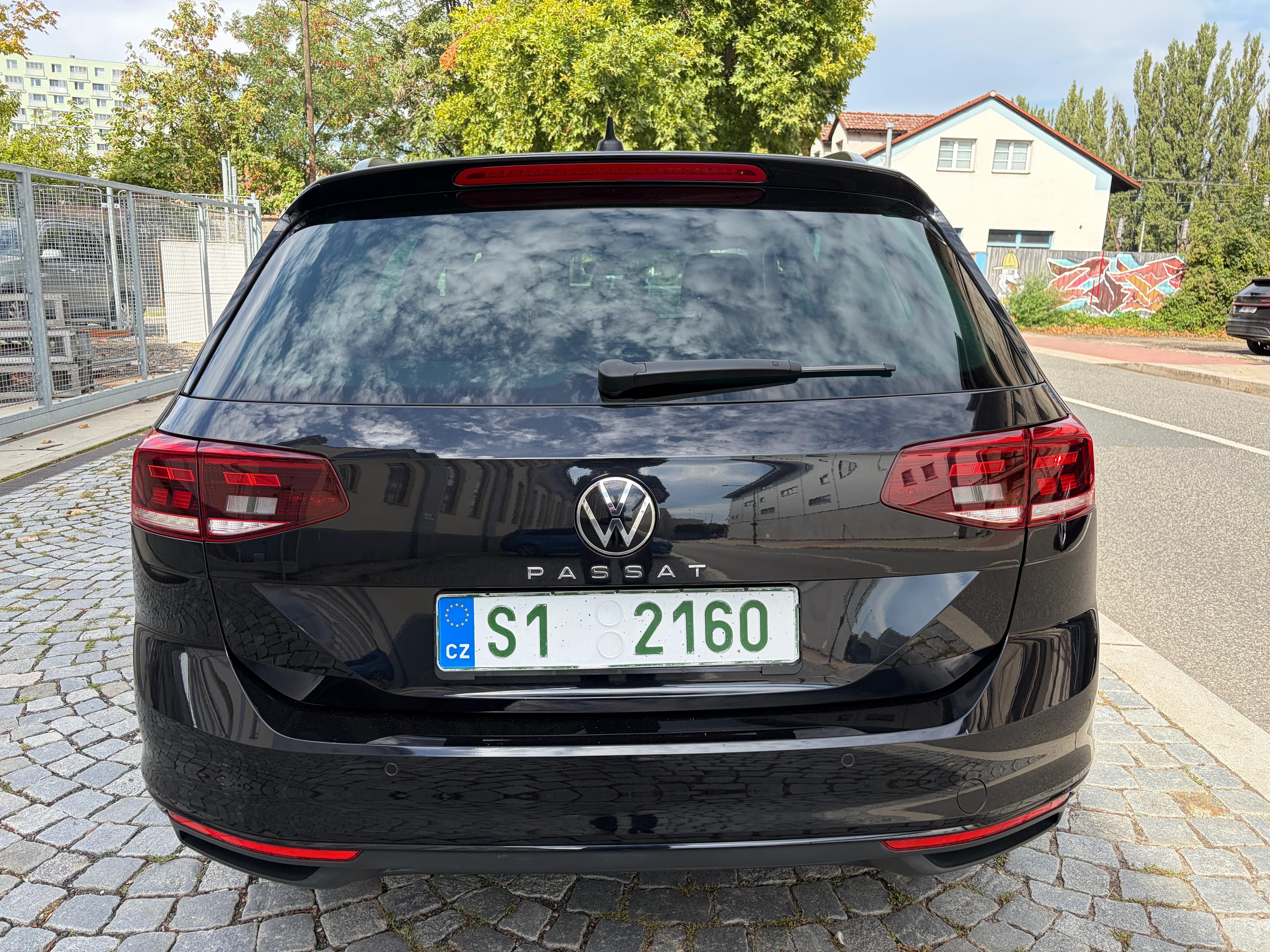 Volkswagen Passat, 2,0 TDI Business, 110 Kw - fotka 5