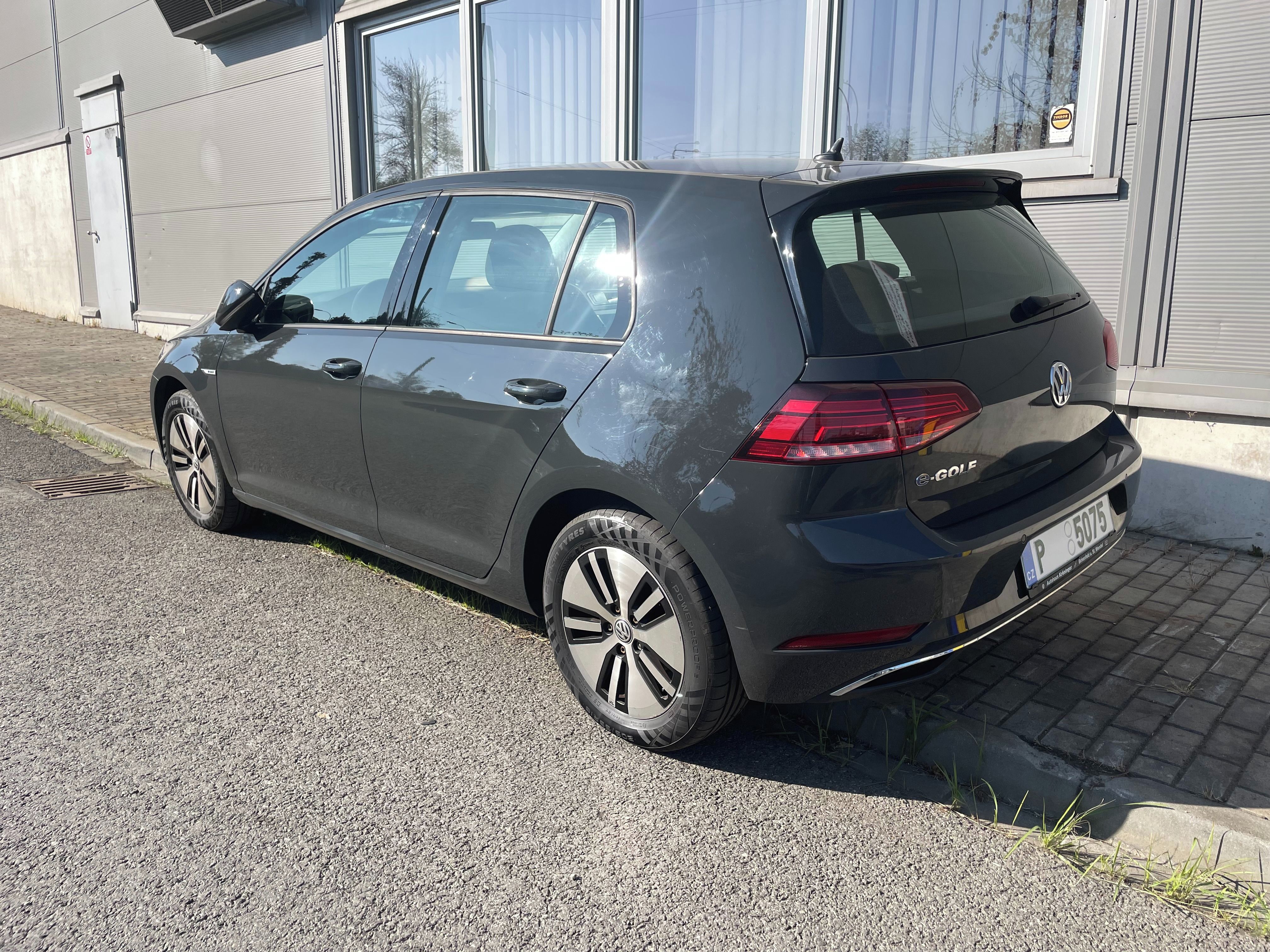 Volkswagen Golf, E Golf - fotka 2