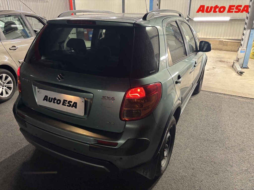 Suzuki SX4, 1.6 4x4,autoAC - fotka 2