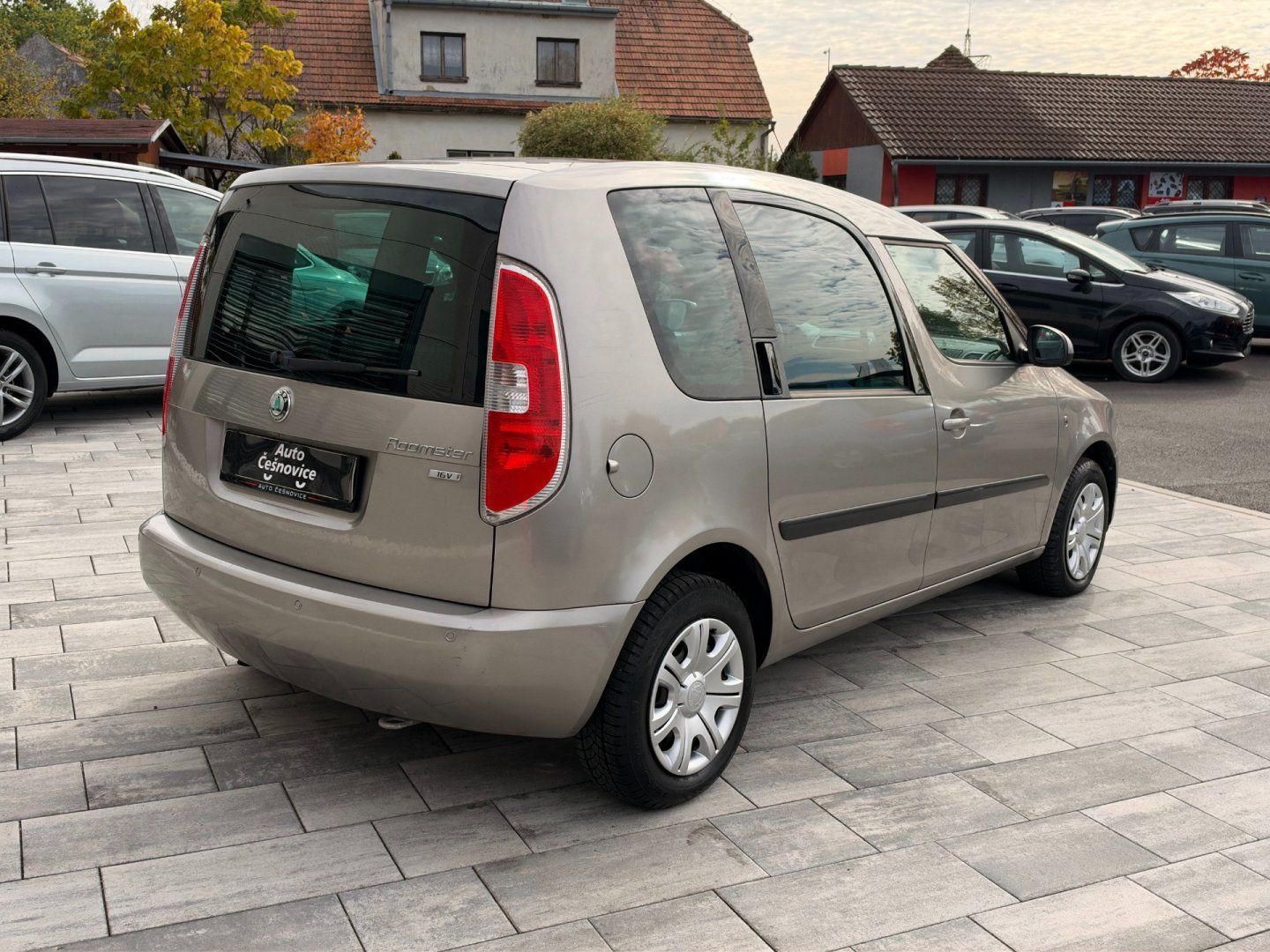 Škoda Roomster, Style 1.4i 63kW - fotka 4