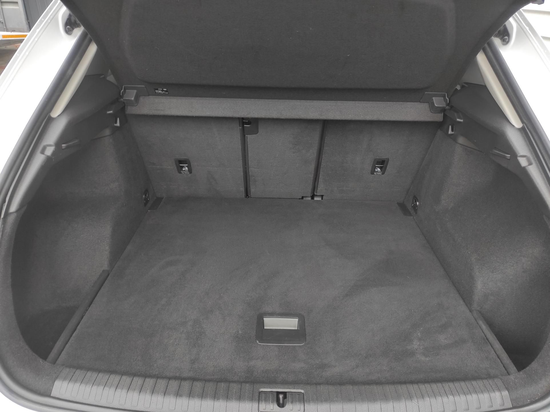 Audi Q3, 1.5 35TFSI S tronic - fotka 5