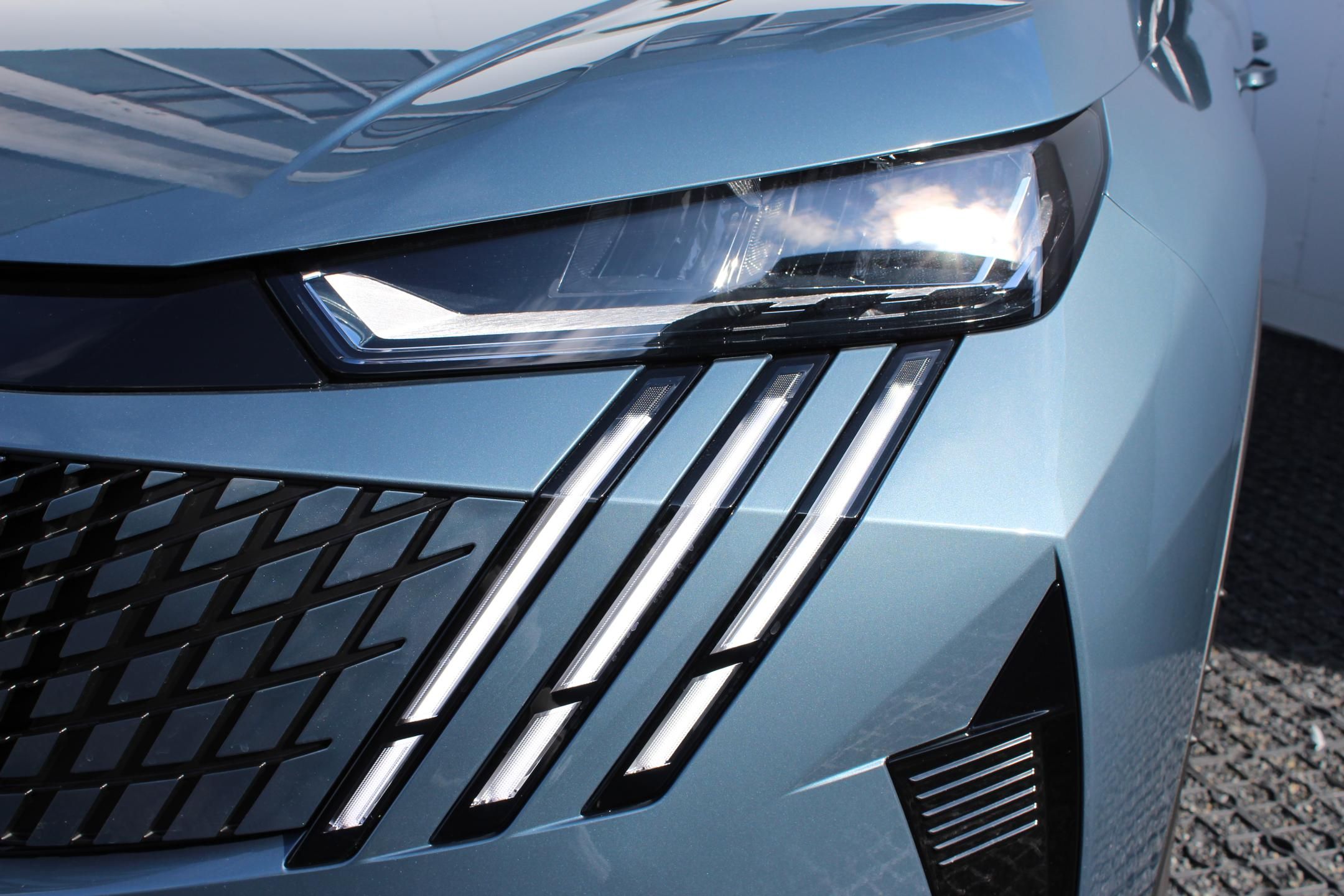 Peugeot 5008, ALLURE Hybrid 145 e-DCS6 - fotka 6