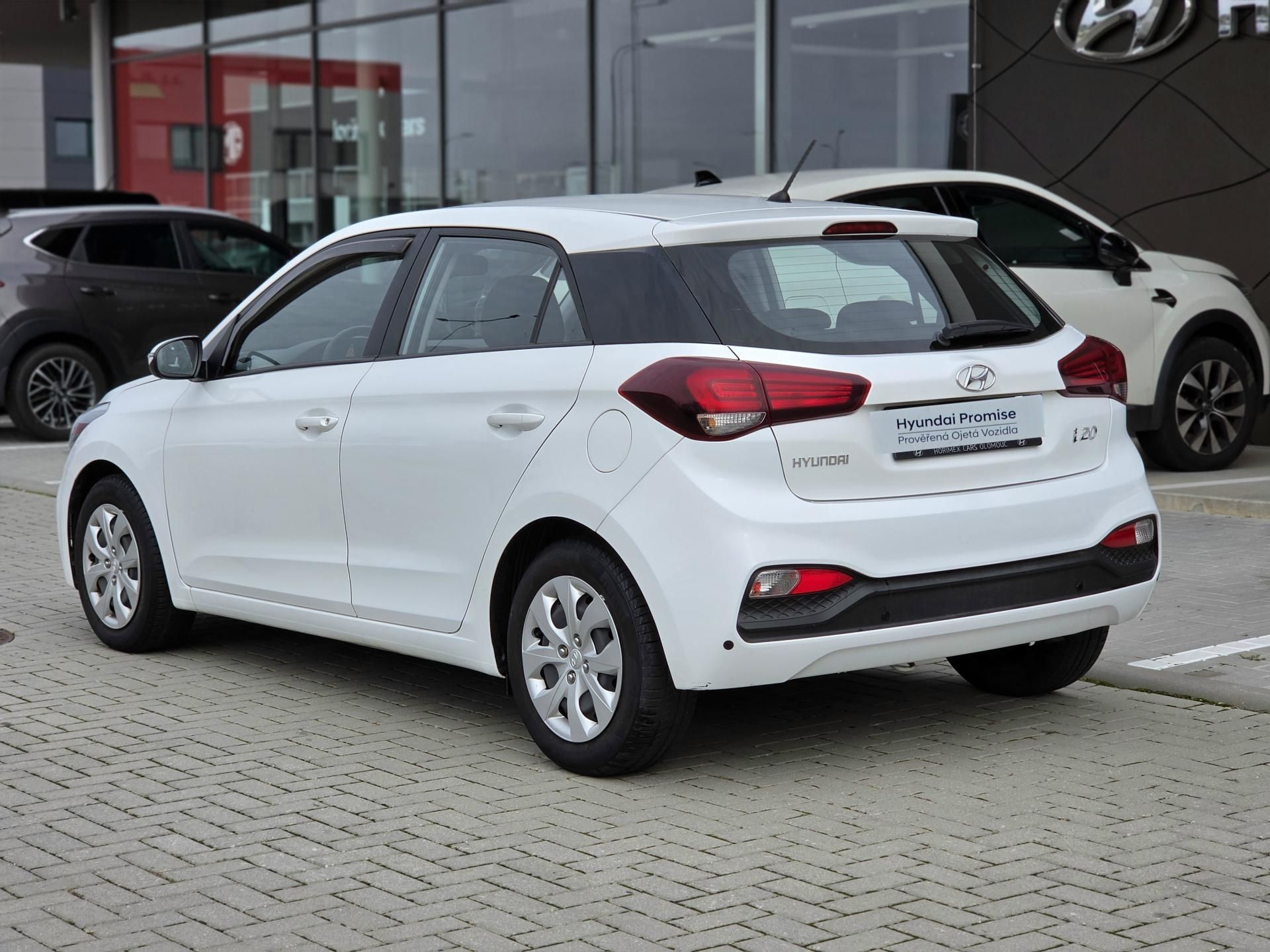 Hyundai i20, 1,2i 55kW - fotka 3
