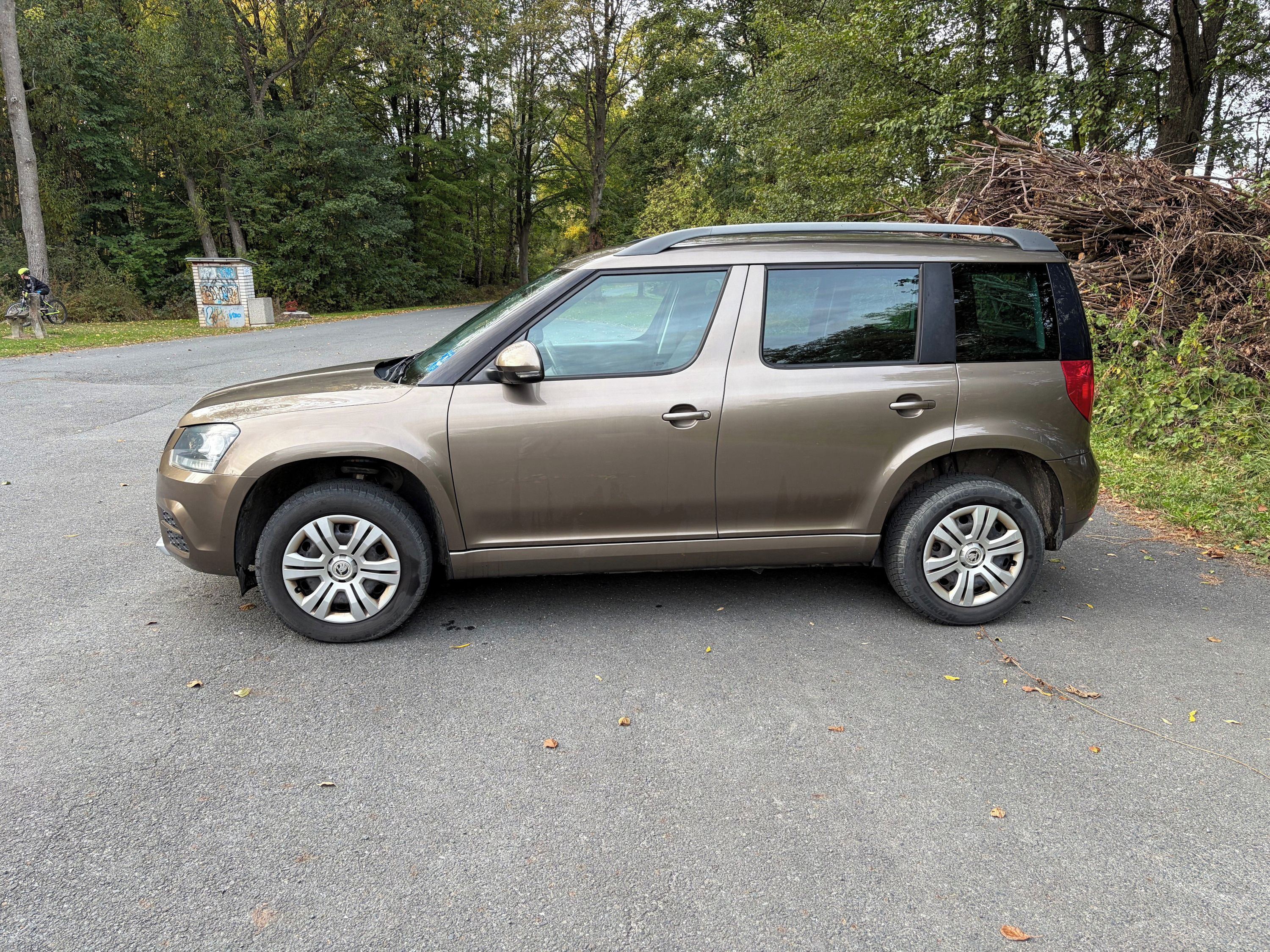 Škoda Yeti, 1.2 TSI 77kW, STK 8/28, +kola - fotka 5