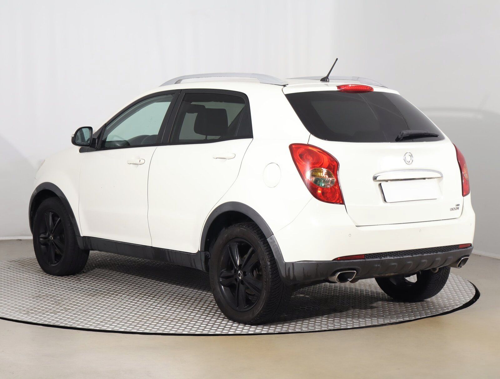 SsangYong Korando, 2.0 e-XDi, 4X4 - fotka 4