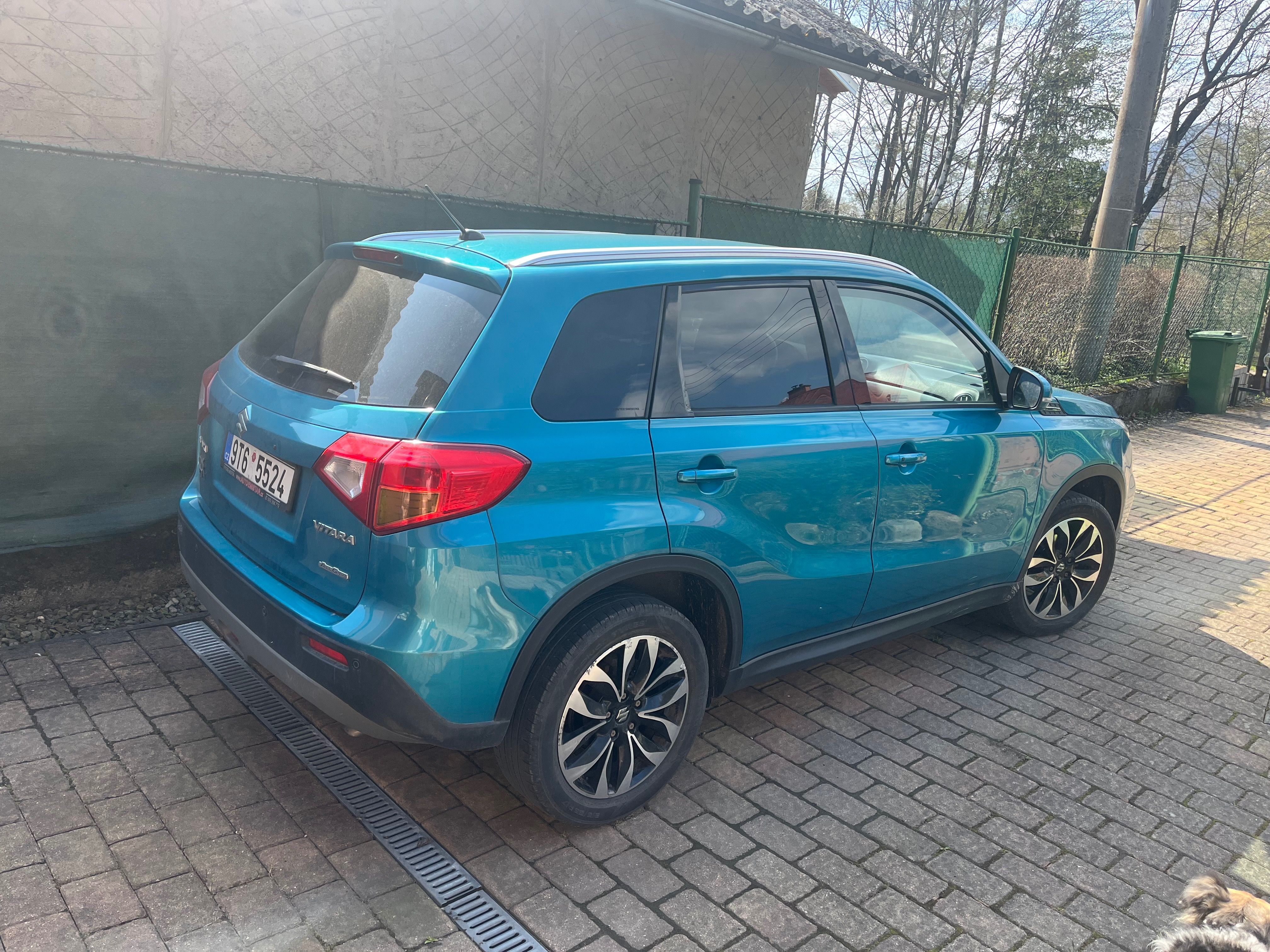 Suzuki Vitara, 4x4, 1,6 benzin, Elegance - fotka 3