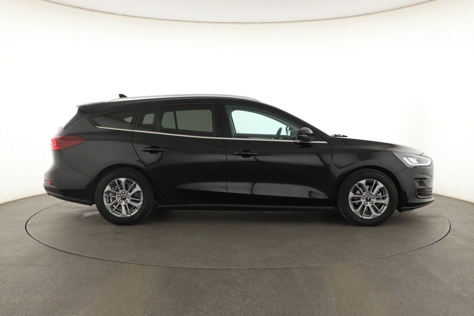 Ford Focus, 1.0 MHEV, Titanium, Automat - fotka 6