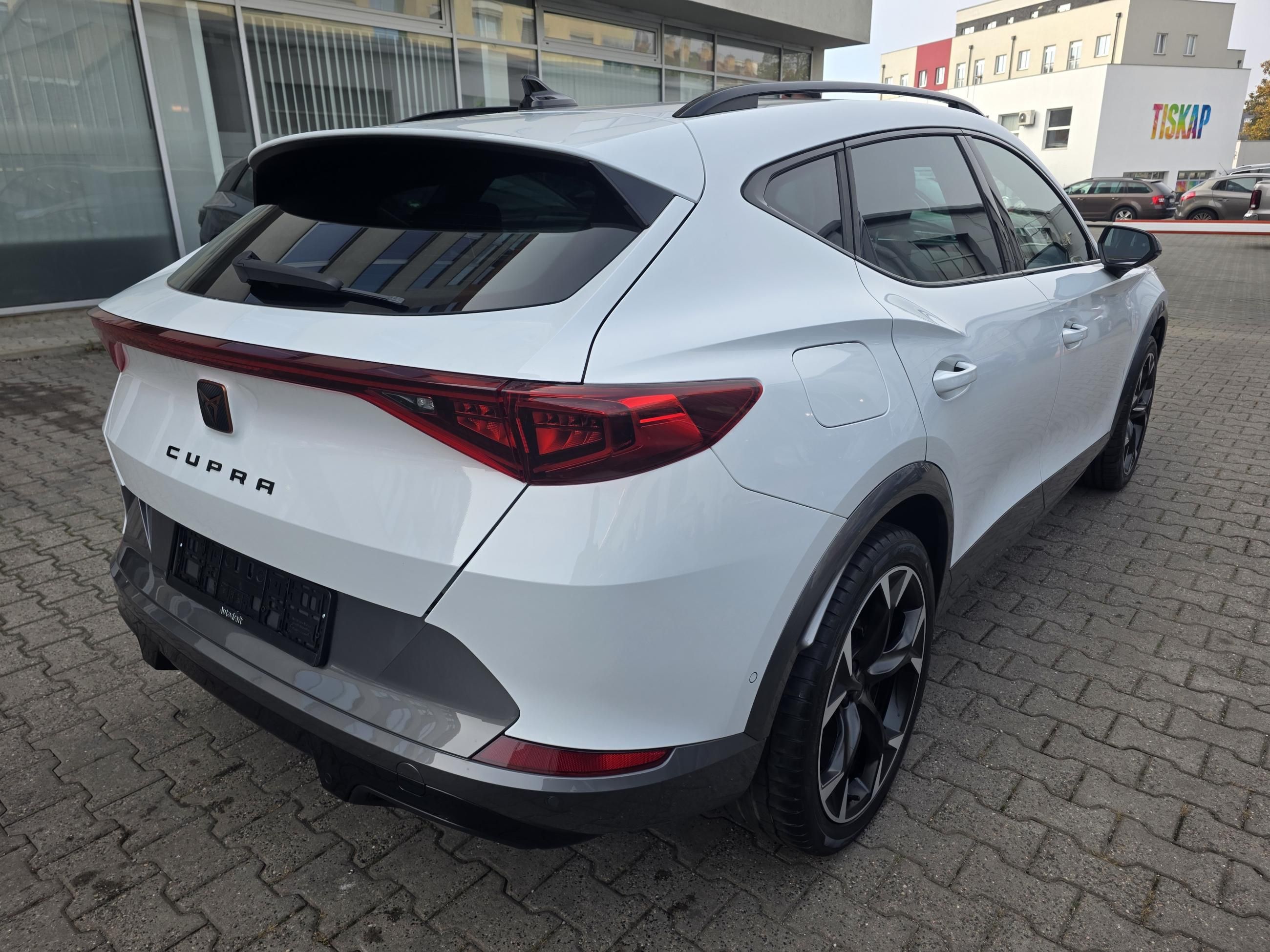 Cupra Formentor, 1.5 TSI 110kW DSG / Tažné - fotka 6