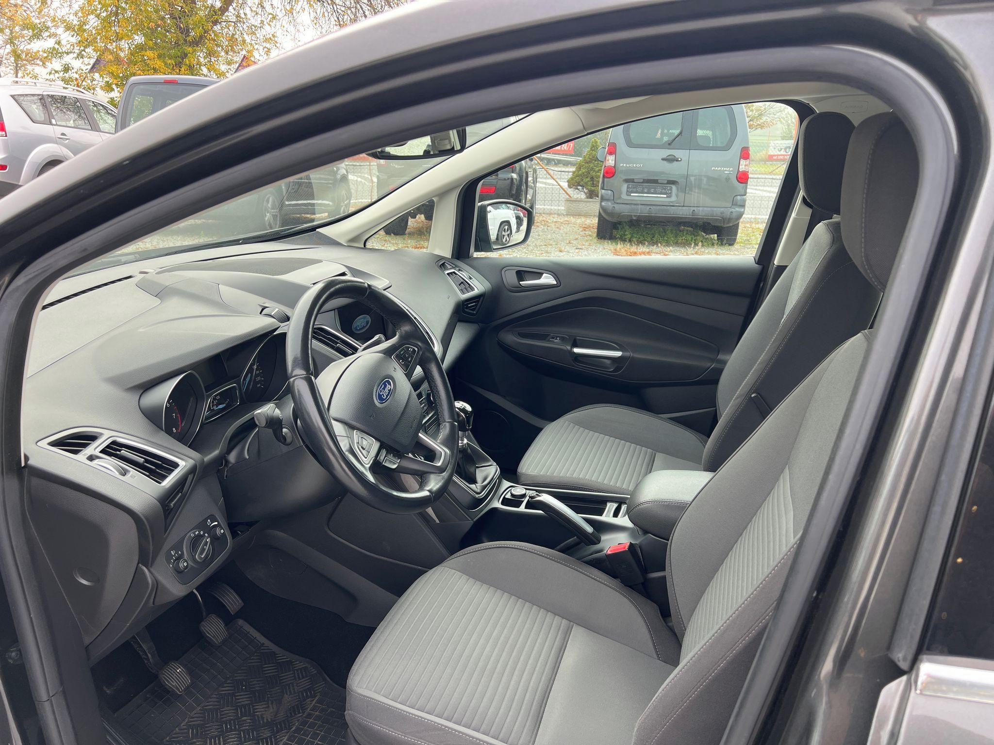 Ford Grand C-MAX, 1,5 i - fotka 5
