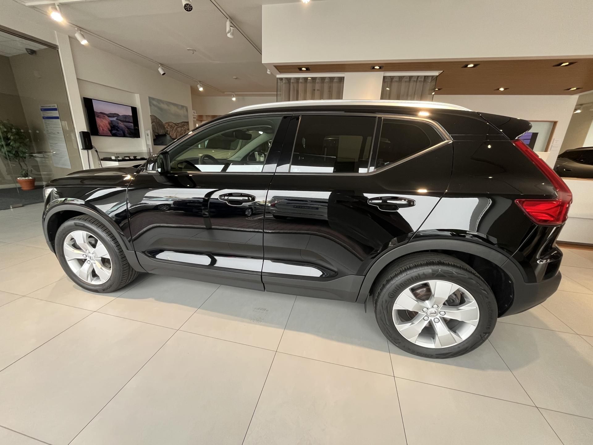 Volvo XC40, D3 AWD MOMENTUM - fotka 4