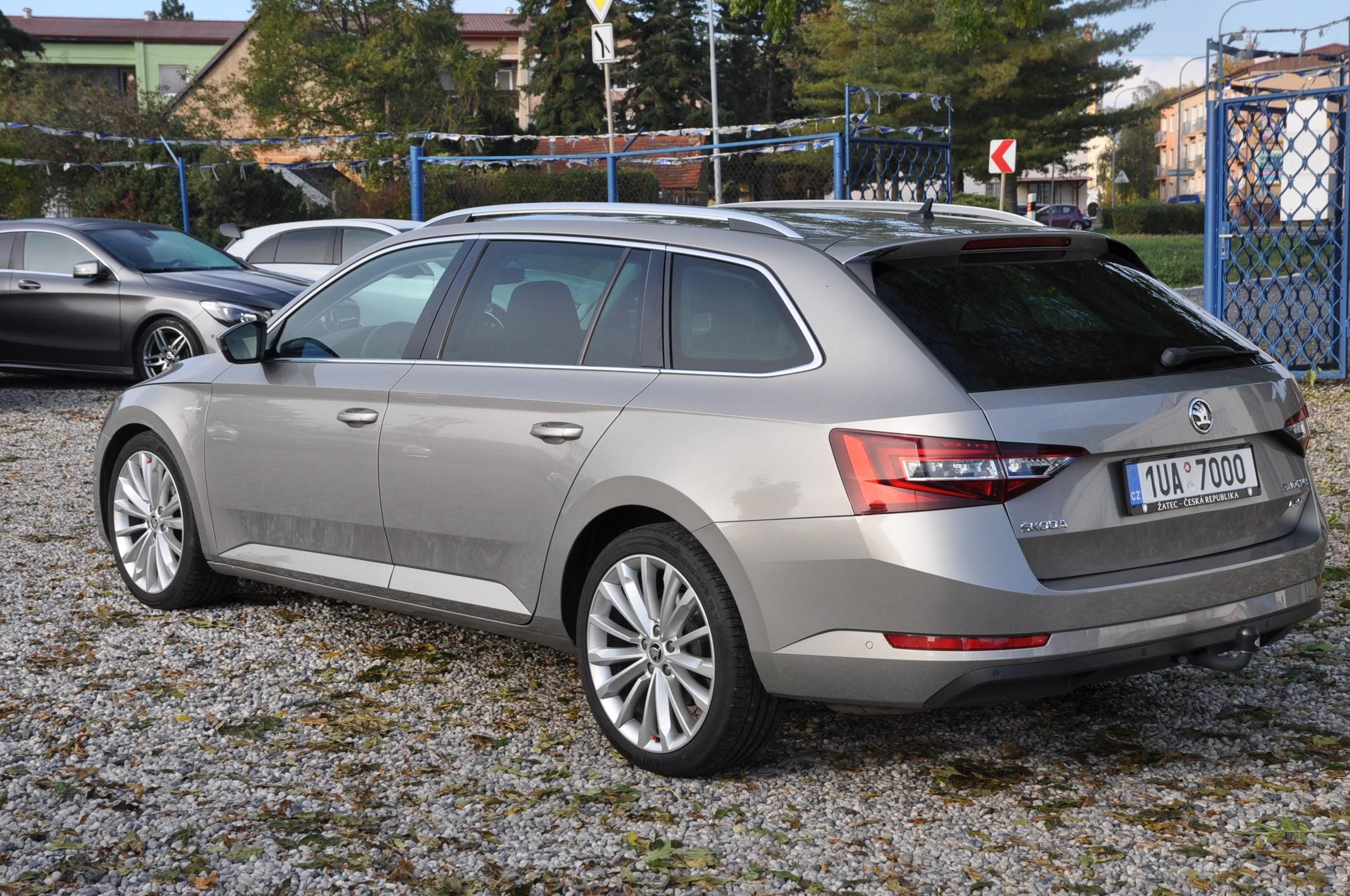 Škoda Superb, III 2.0TDI 140kW KOMBI L+K - fotka 4