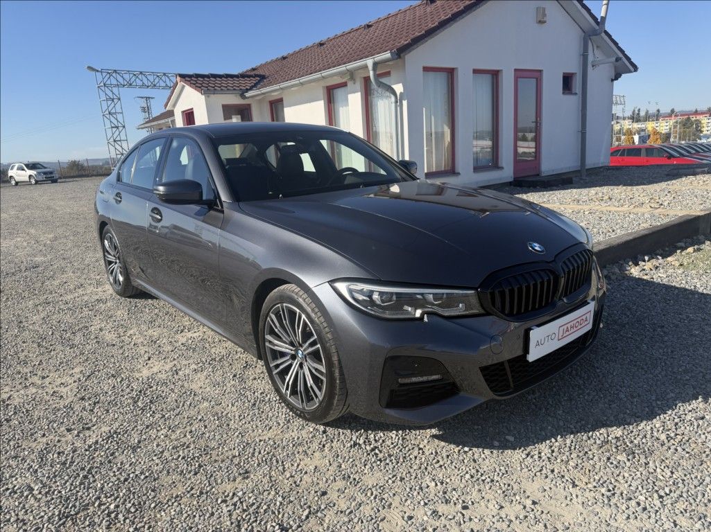 BMW Řada 3, 2,0 330i, M-sport,X-drive,CZ,
