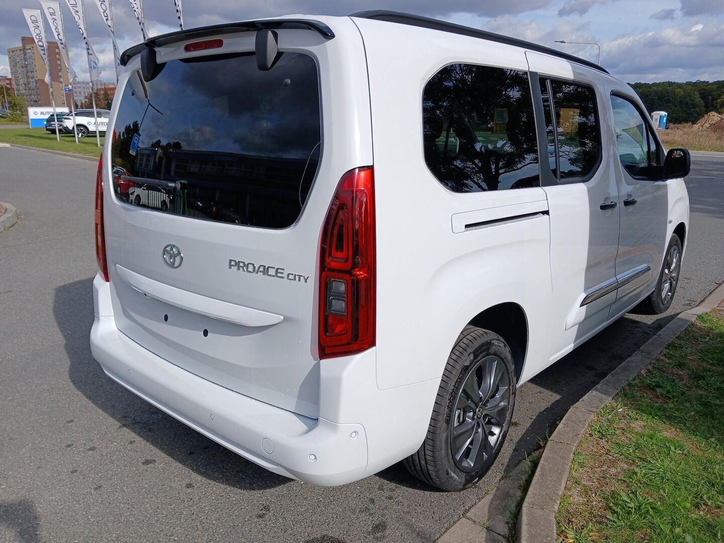 Toyota Proace City Verso, 1,5D VIP 7 míst AT long - fotka 3