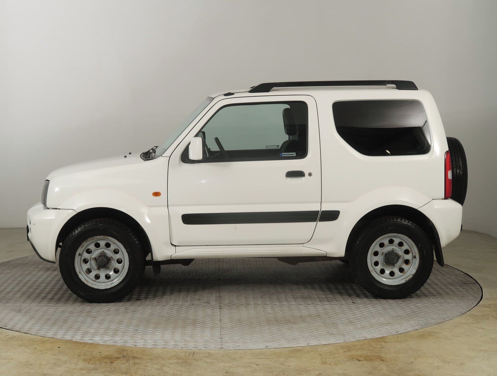 Suzuki Jimny, 1.3 16V, 4X4 - fotka 3