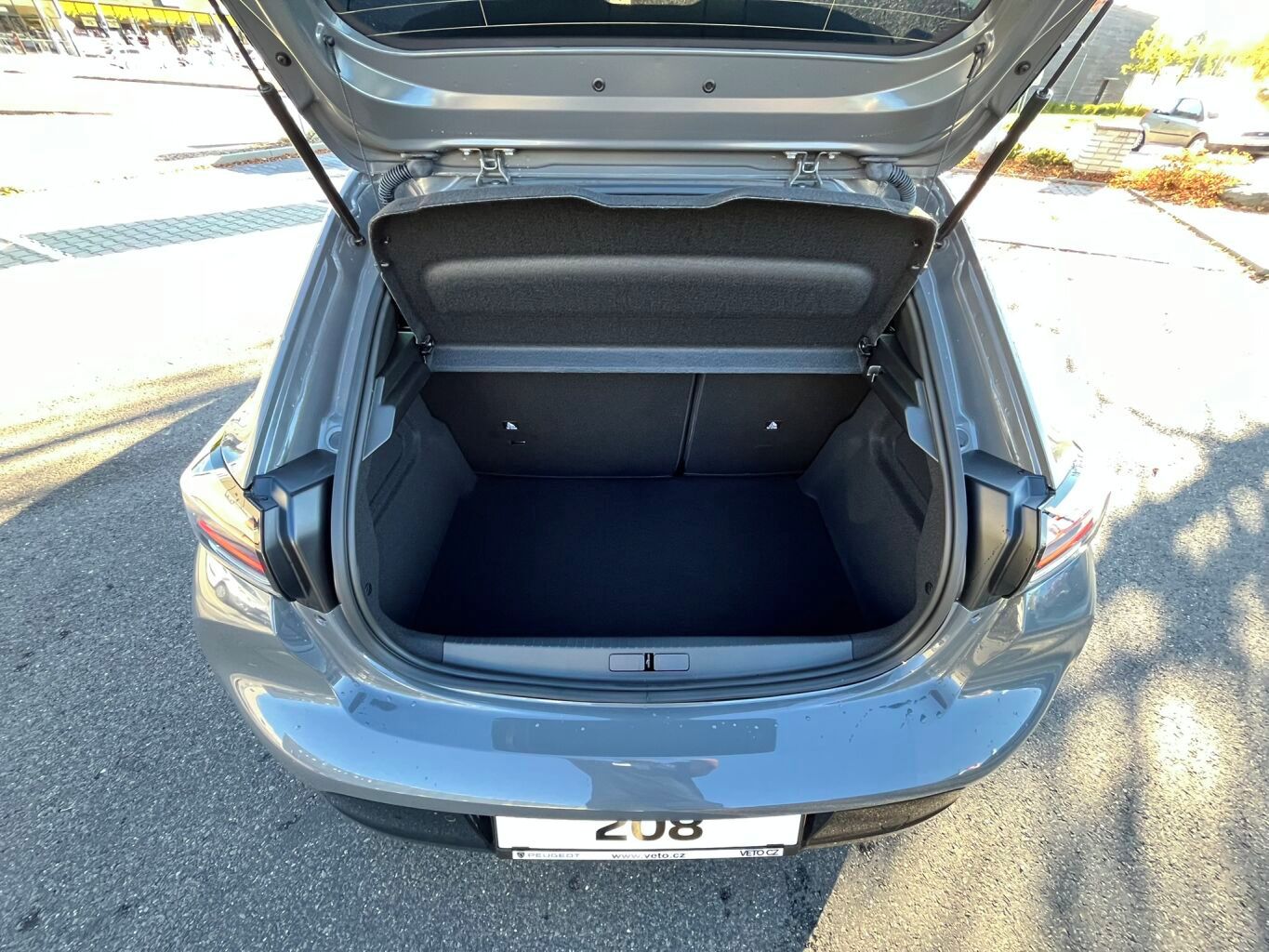 Peugeot 208, ALLURE Elektromotor 156 k (Bat - fotka 6
