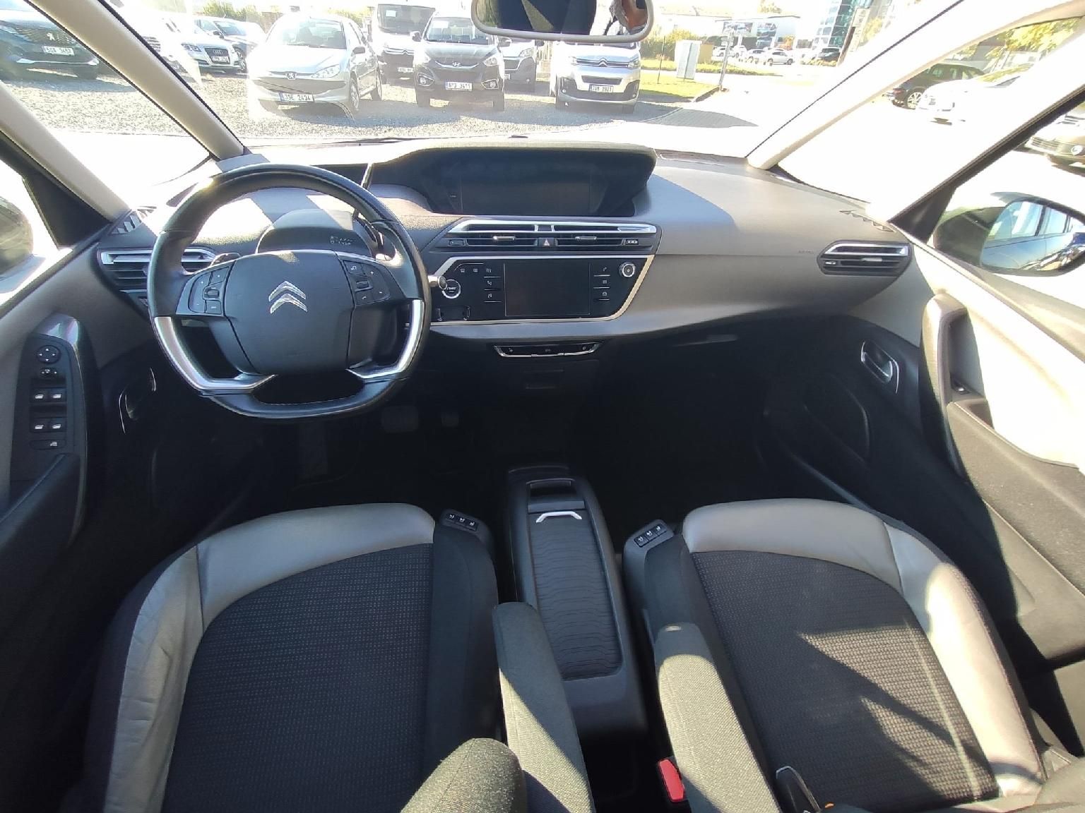 Citroën Grand C4 Picasso, 2.0 HDI 150k AUT6 TZ - fotka 2