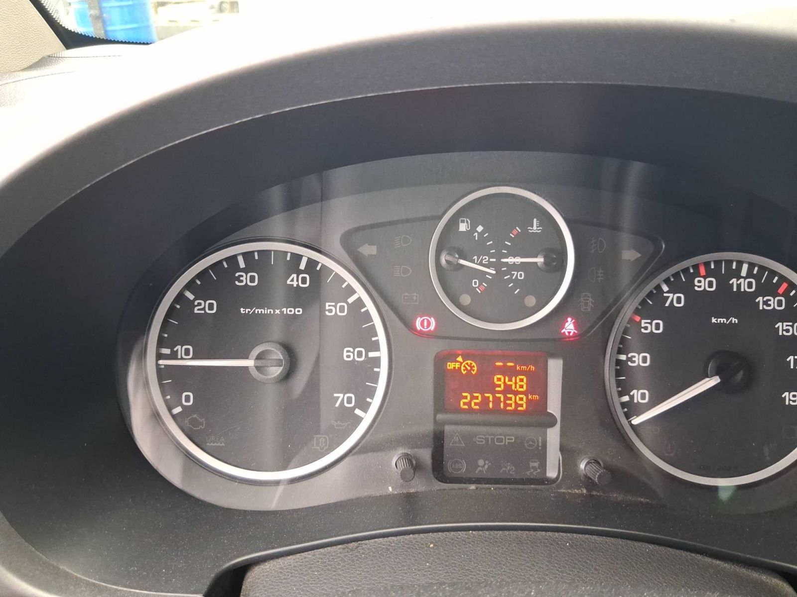Peugeot Partner, 1.6 BlueHDi, 5Míst, Klima, ČR - fotka 3