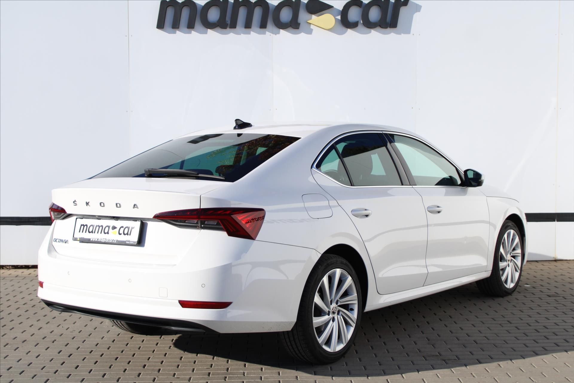 Škoda Octavia, 2.0TDI STYLE DPH 1.MAJ. ČR - fotka 3
