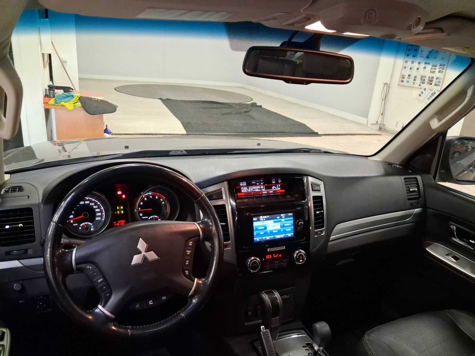 Mitsubishi Pajero, 3.2 DI-D, 4X4, Automat - fotka 3