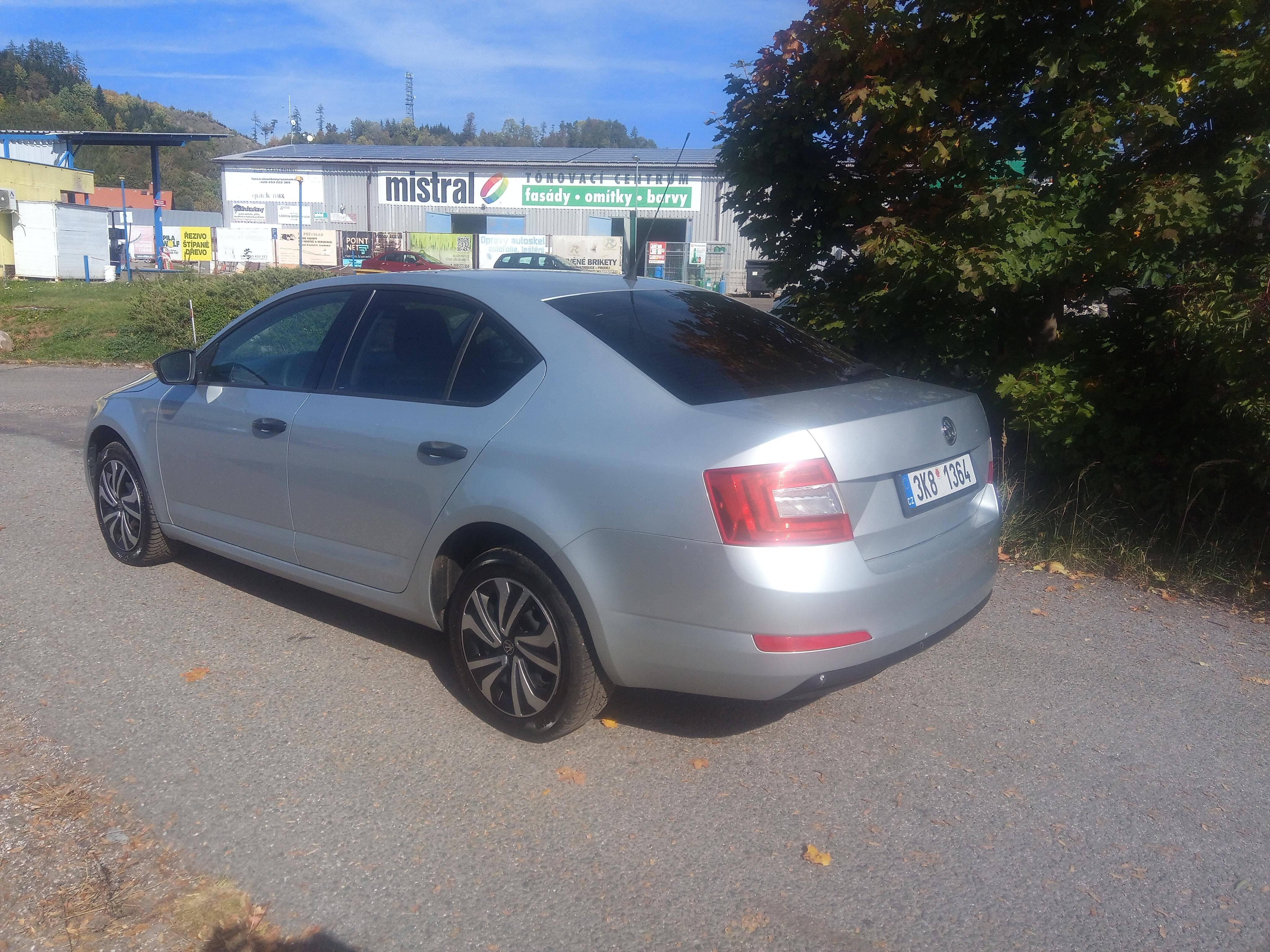 Škoda Octavia, 1,4 TSi 110 kW - serviska - fotka 6