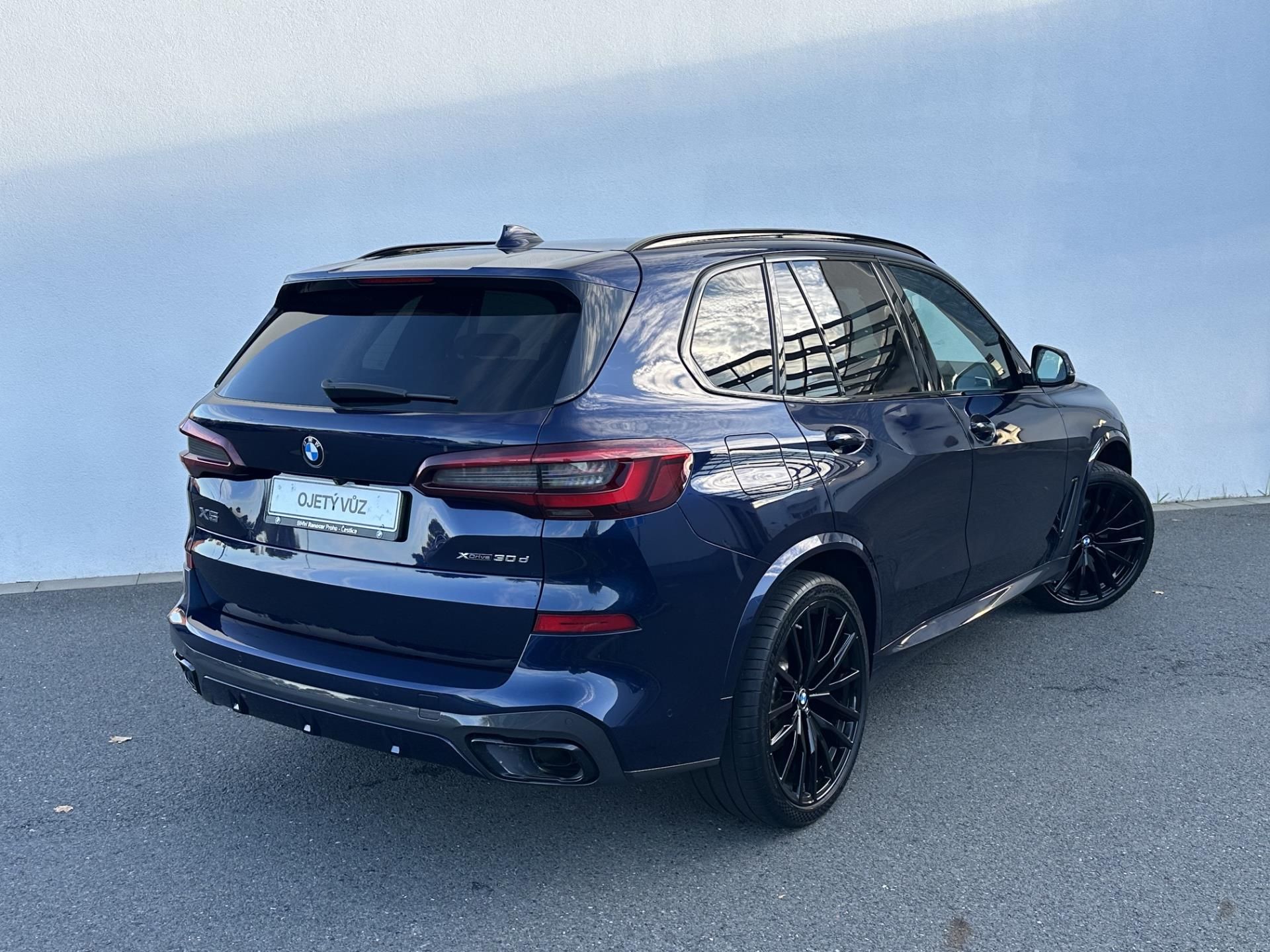 BMW X5, X5 xDrive30d Mpaket - fotka 2