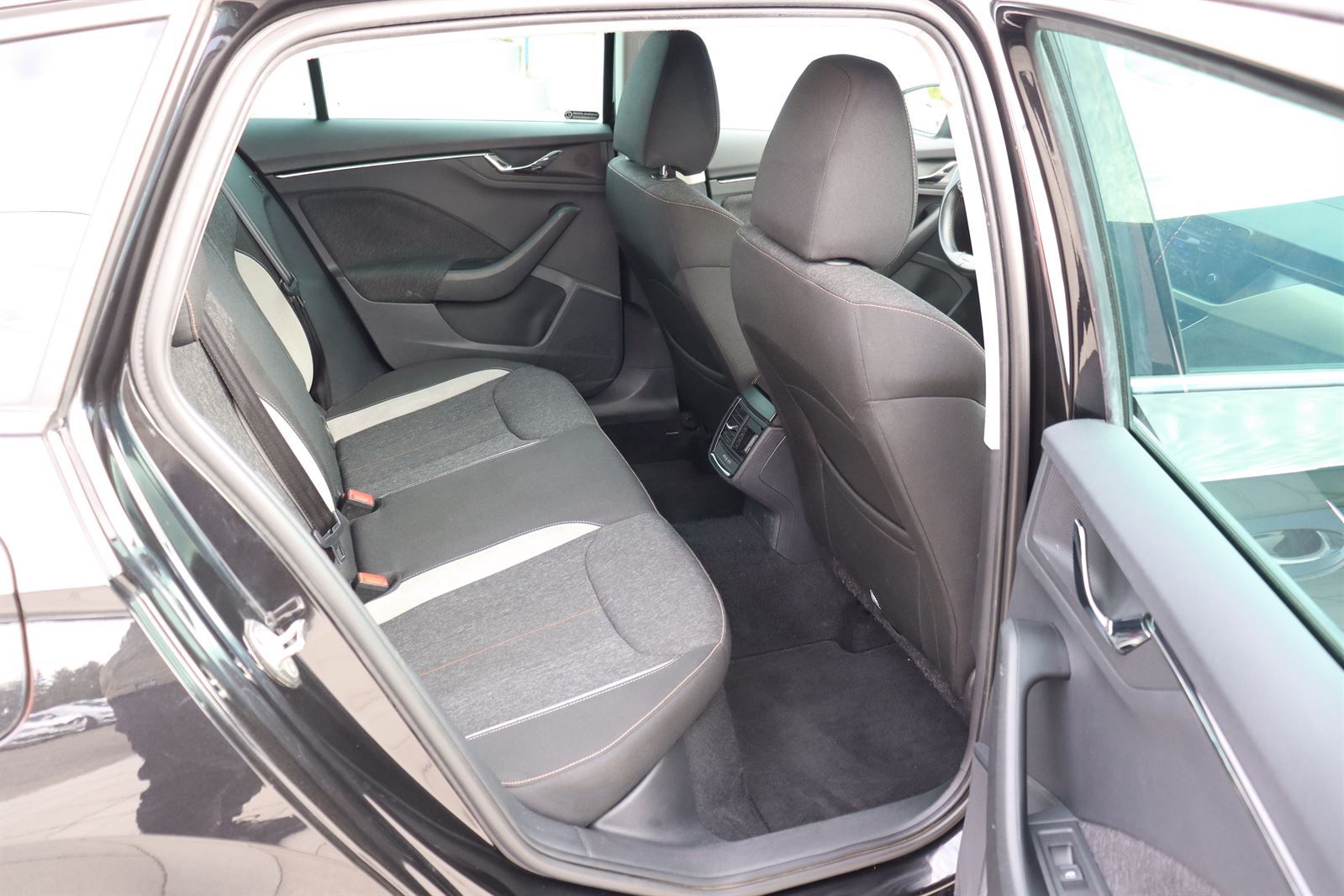 Škoda Scala, 1.5 TSI DSG Style - fotka 6