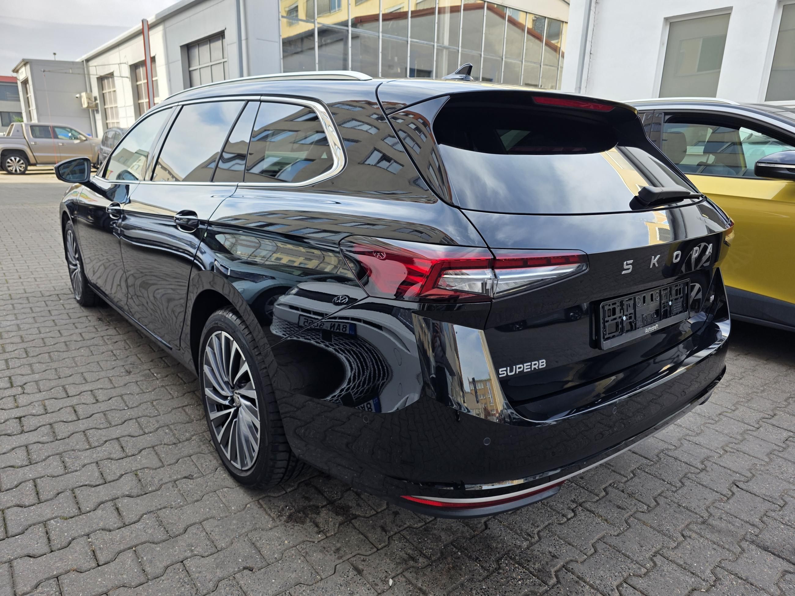 Škoda Superb, iV 1.5 TSI plug-in L&K - fotka 5