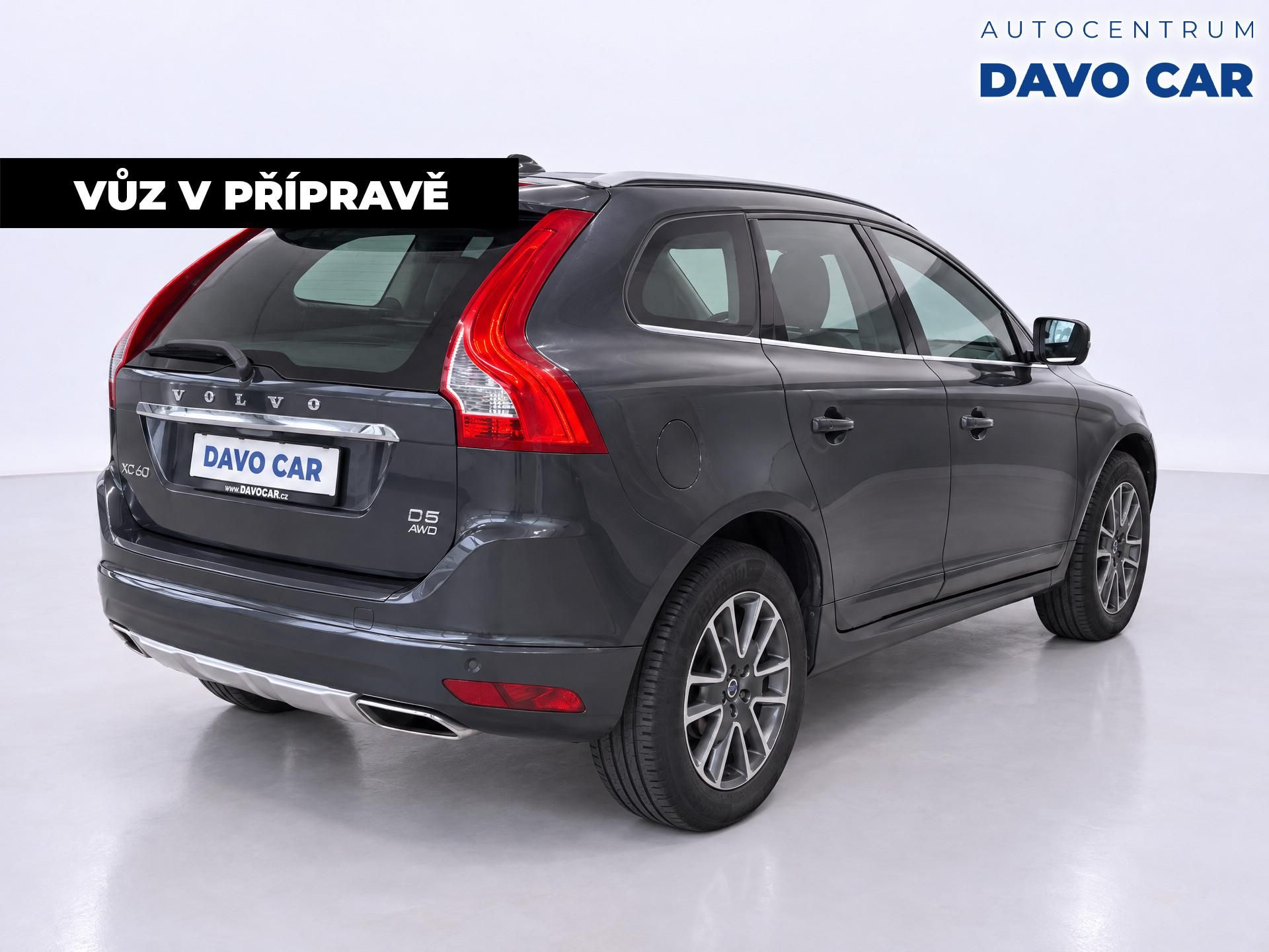 Volvo XC60, 2,4 D5 158kW AWD Aut. Momentum - fotka 3