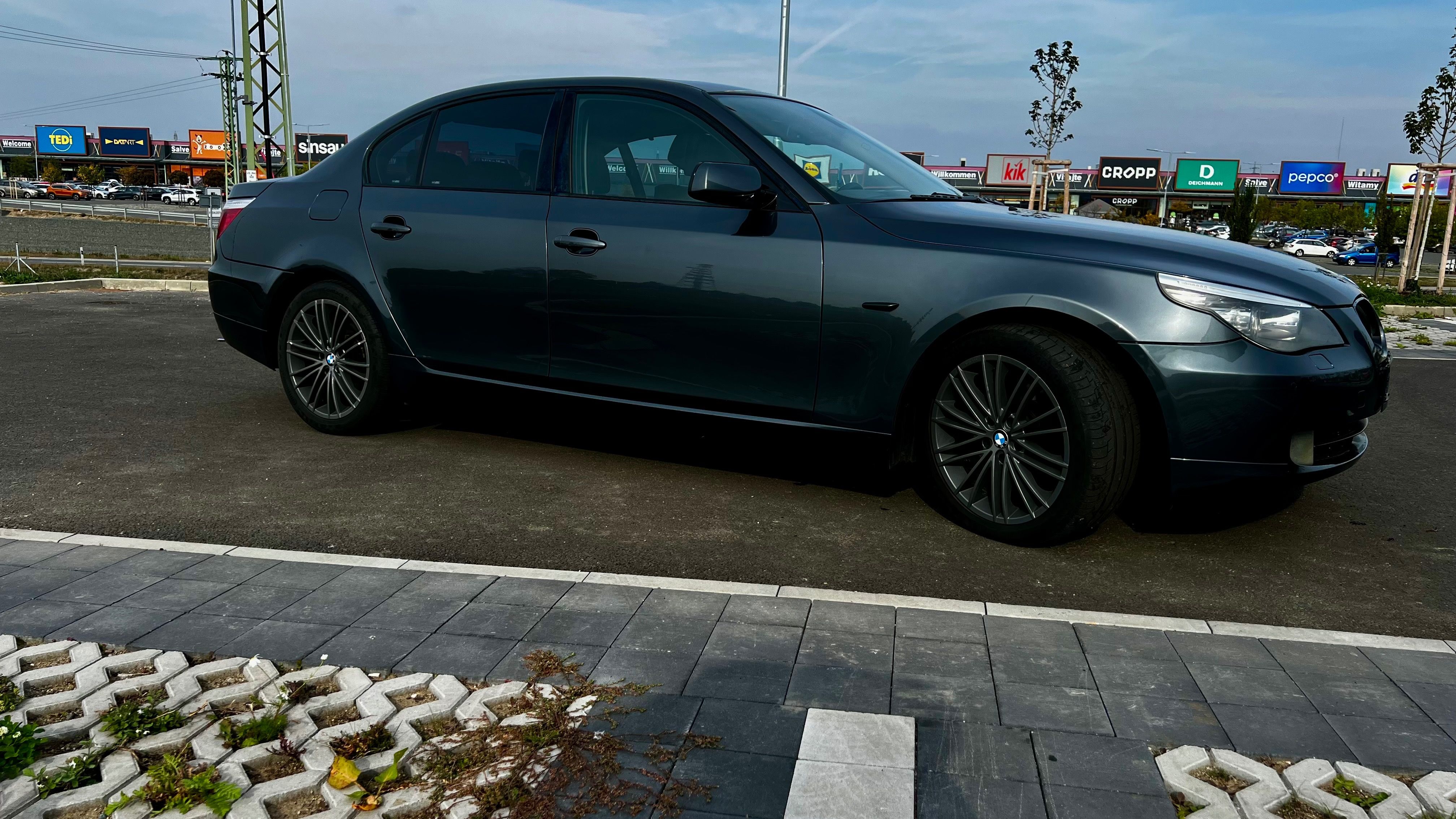 BMW Řada 5 - fotka 5