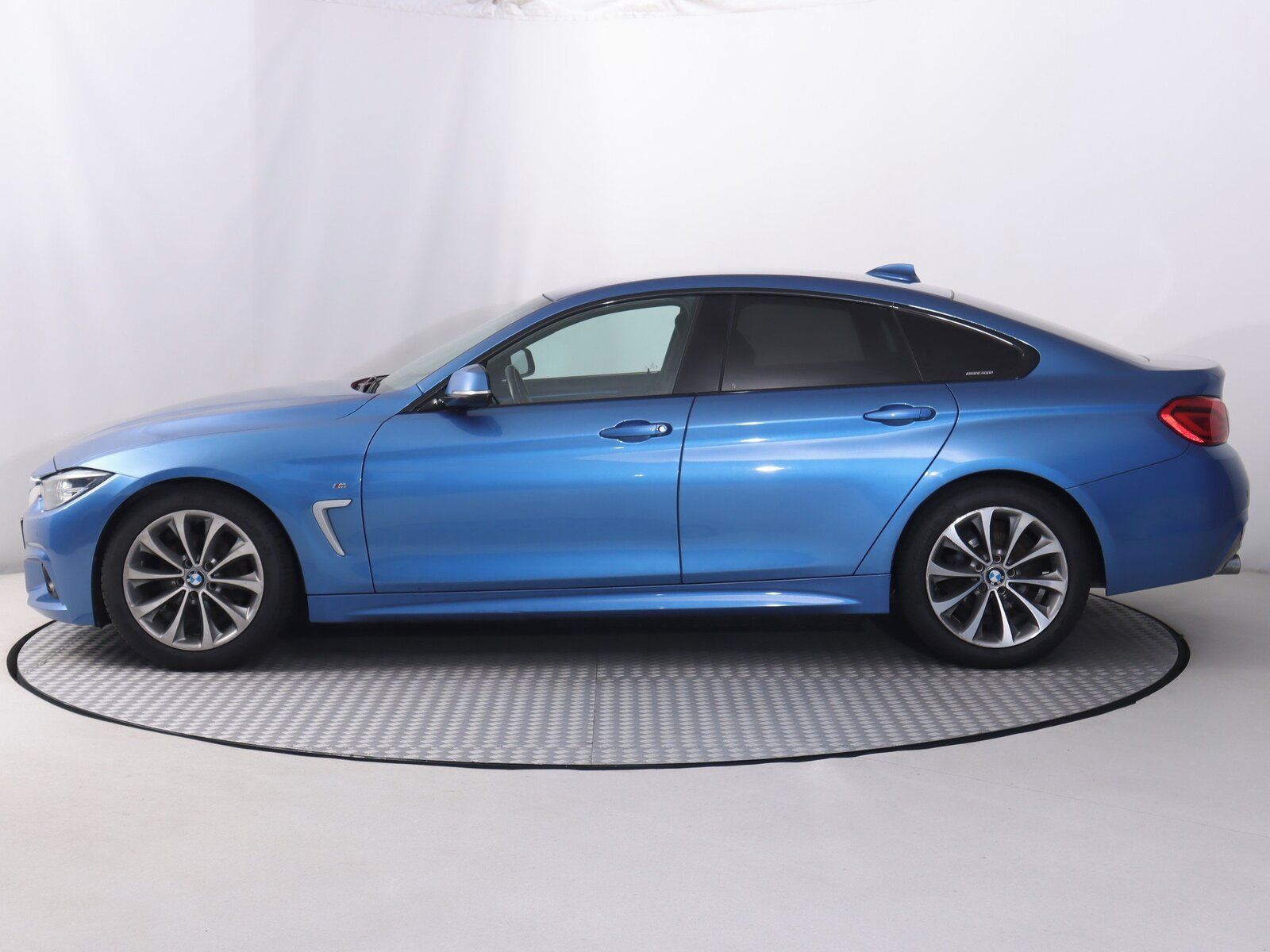 BMW Řada 4, 418d Gran Coupé , Automat - fotka 3