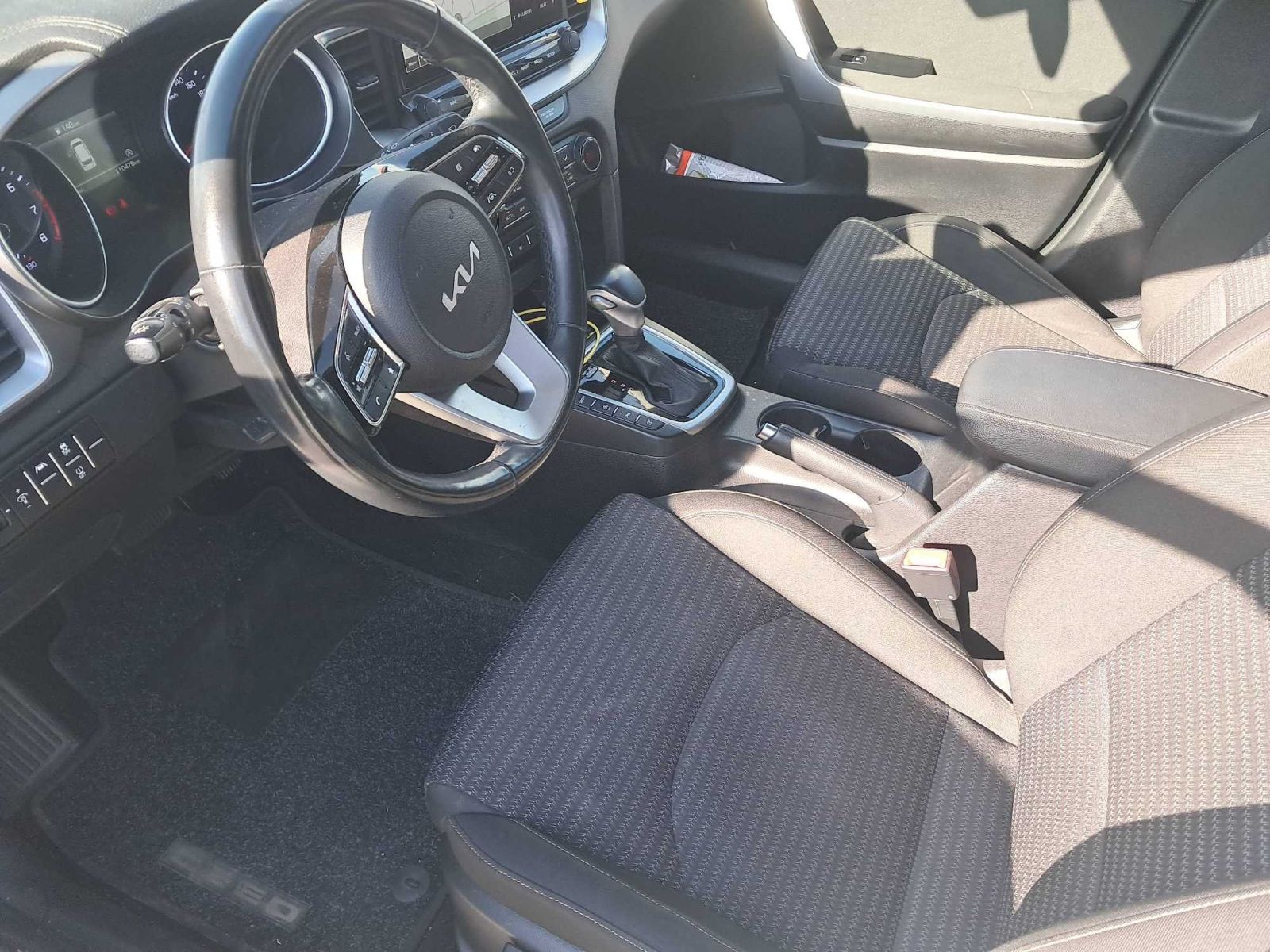 Kia Cee´d, 1.5 T-GDI, Automat, Serv.kniha - fotka 3