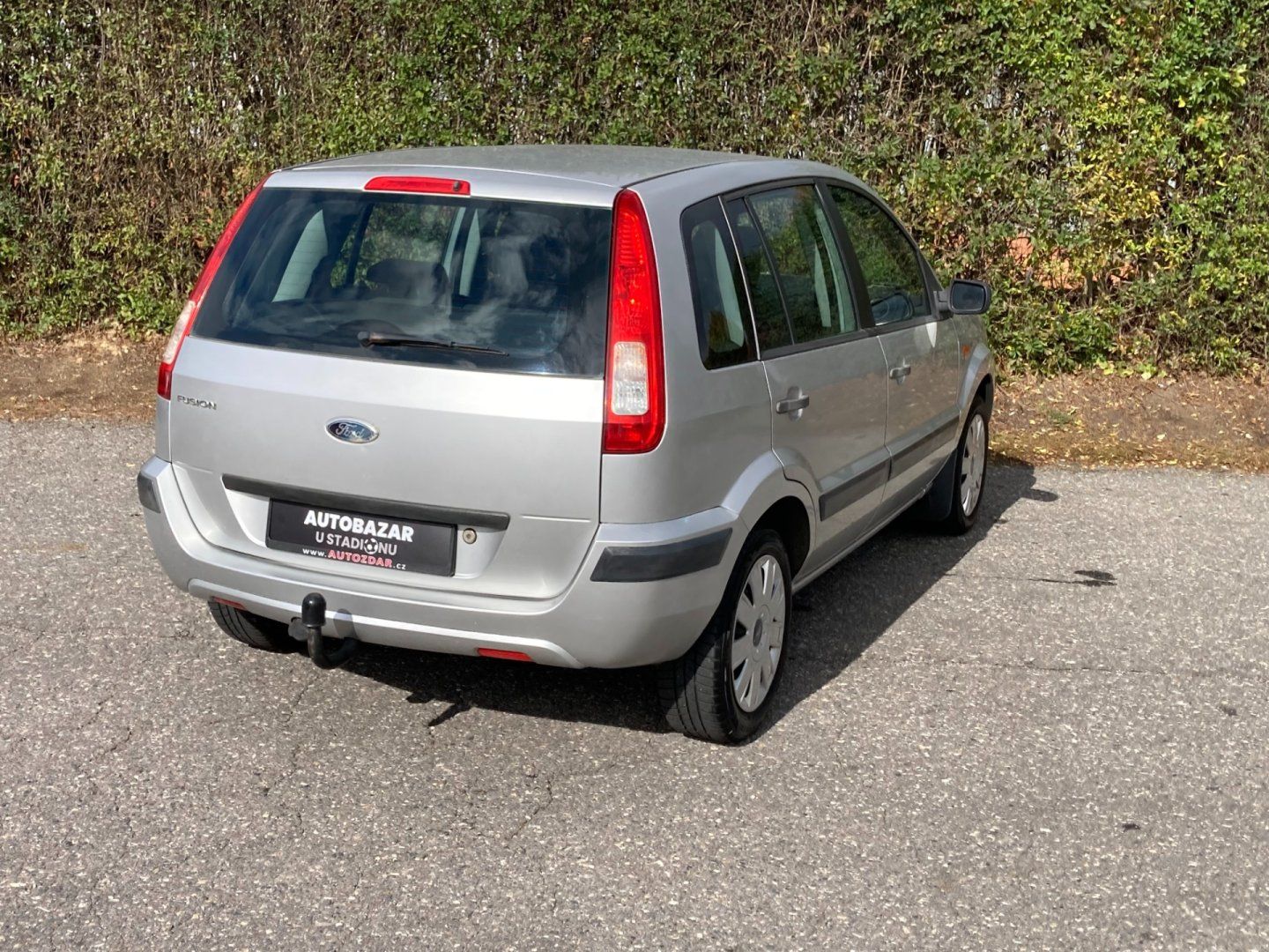 Ford Fusion, 1.4i vyhř. čel. sklo Tažné zař - fotka 3