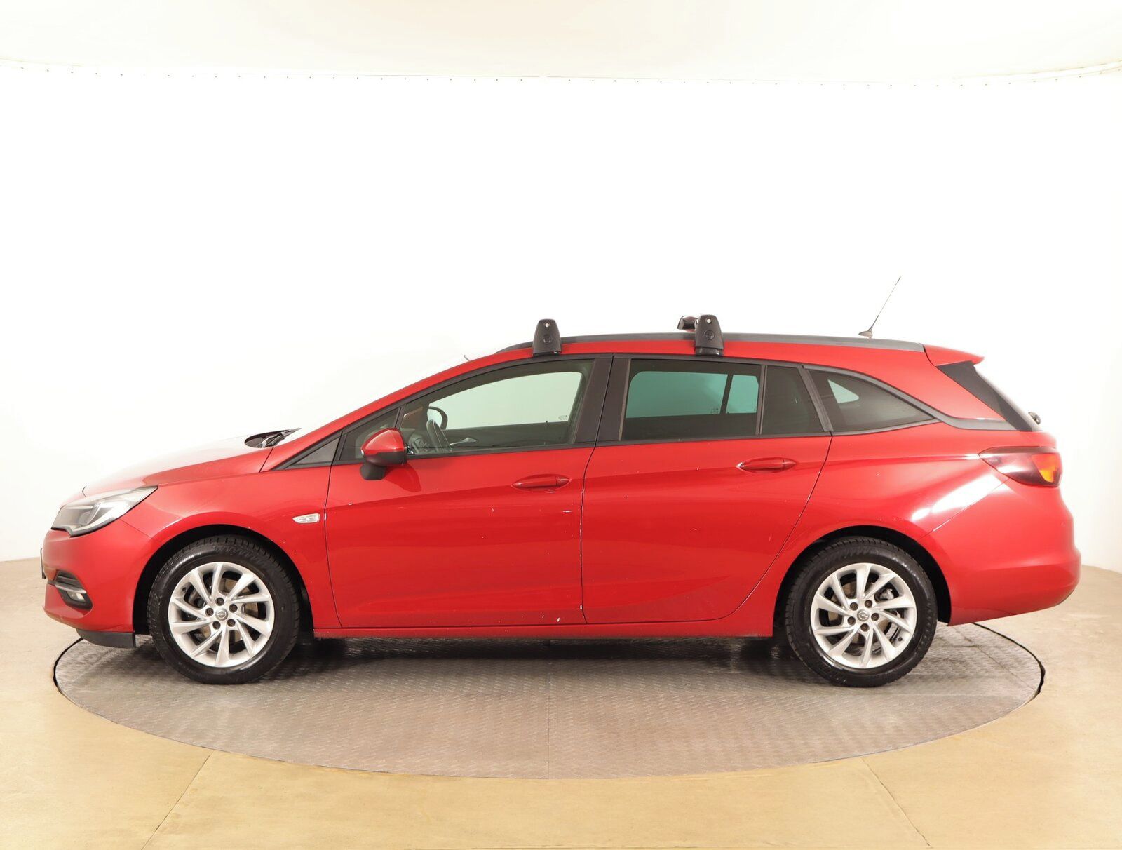 Opel Astra, 1.2 Turbo - fotka 3