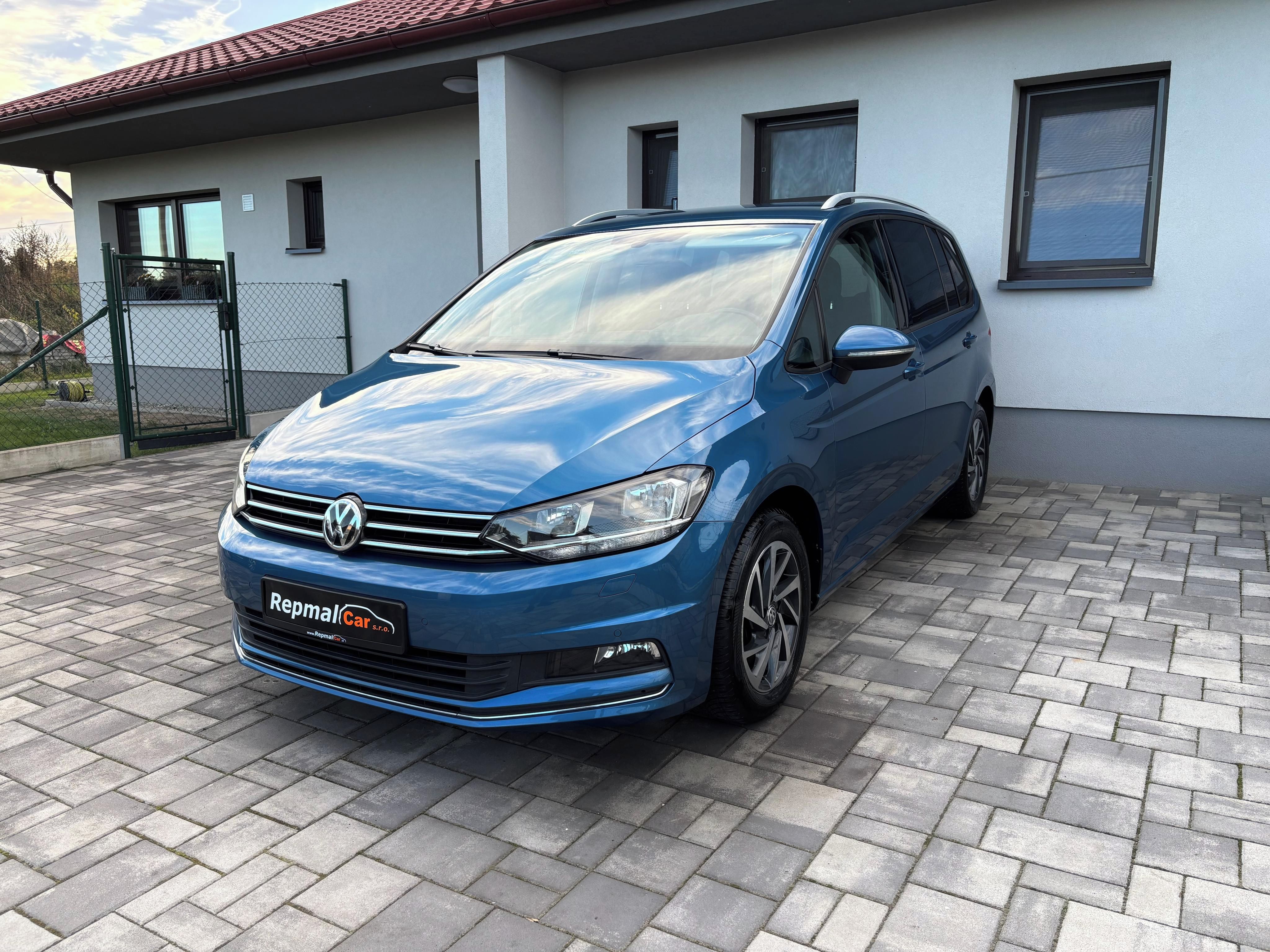 Volkswagen Touran, 1.4TSi 110kW WEBASTO - fotka 3
