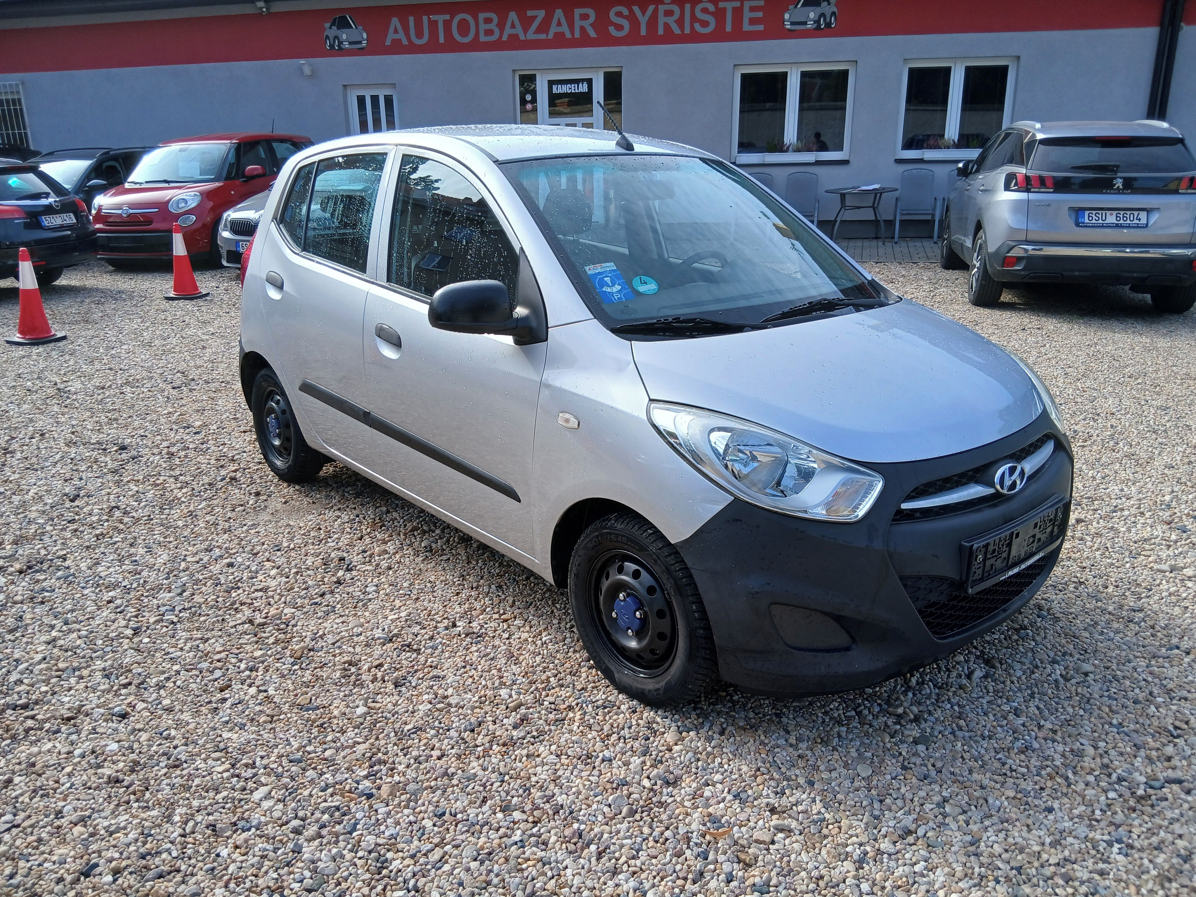 Hyundai i10, 1.1i 51KW Klimatizace - fotka 3